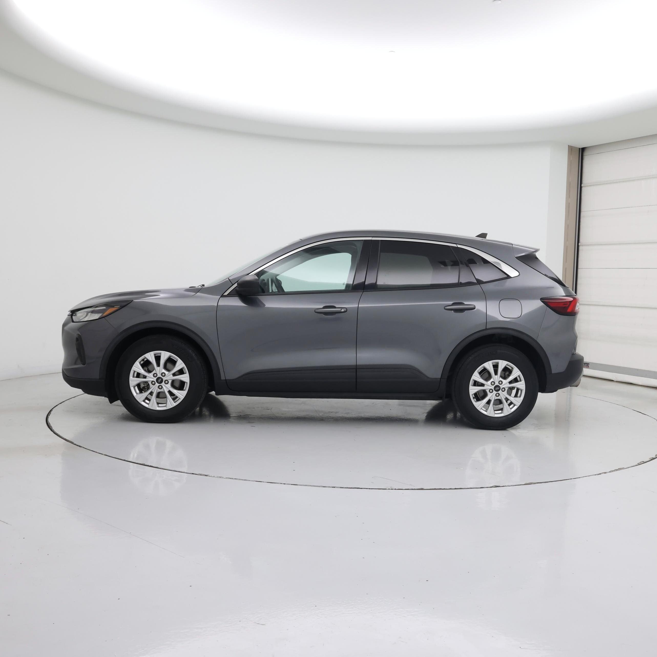 Thumbnail: 2023 Ford Escape - 3