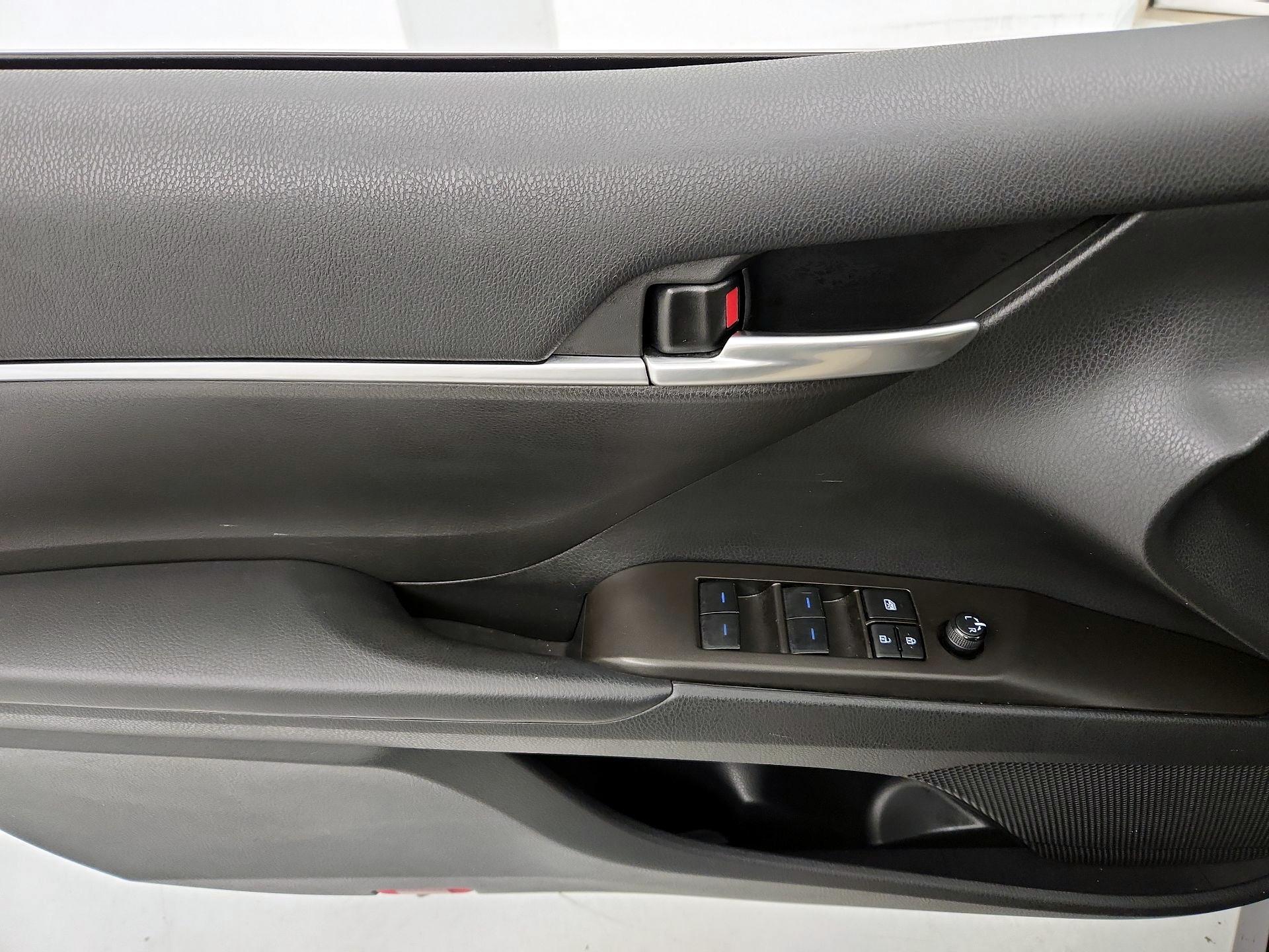 Thumbnail: 2023 Toyota Camry - 12