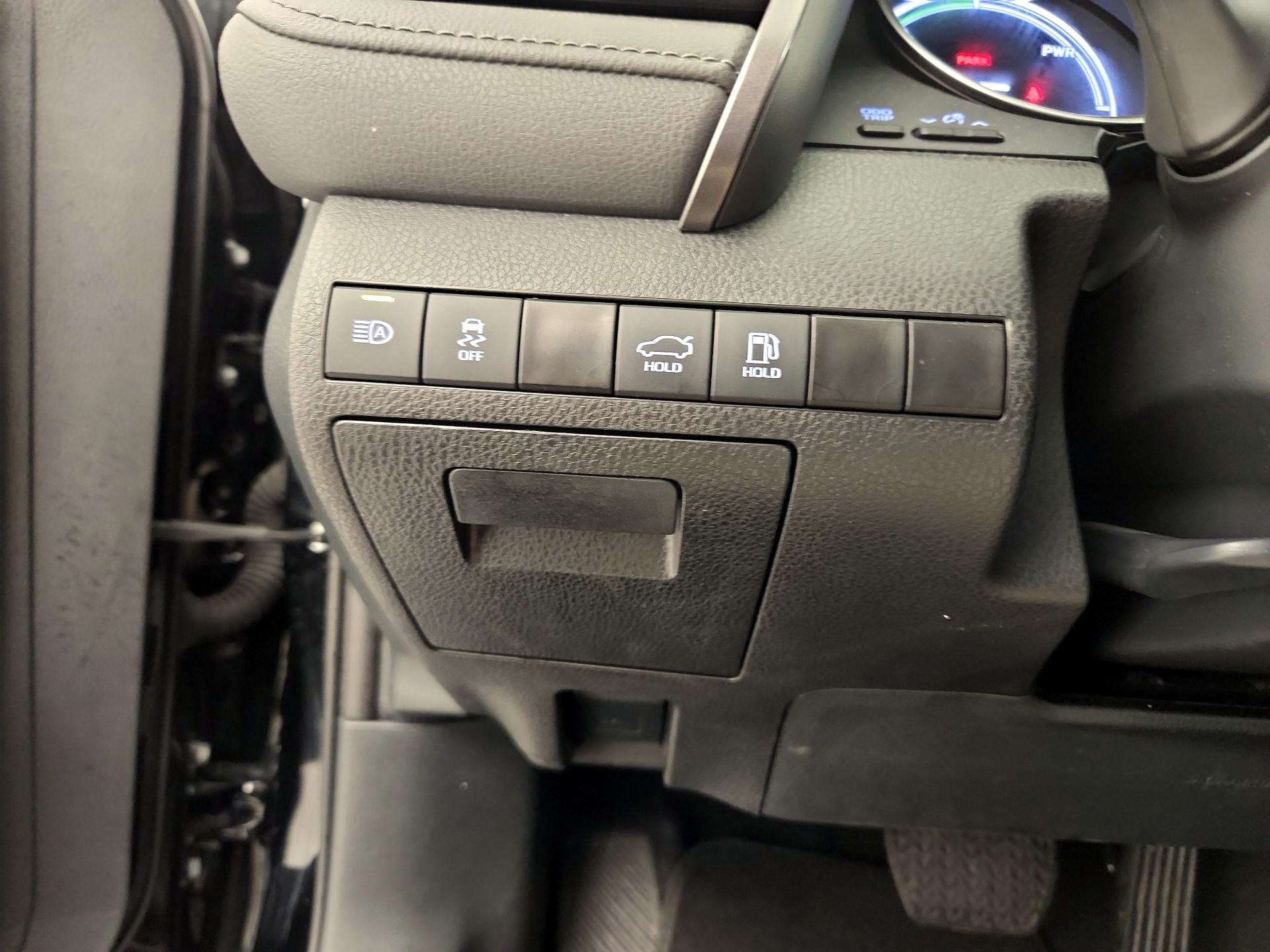 Thumbnail: 2023 Toyota Camry - 13