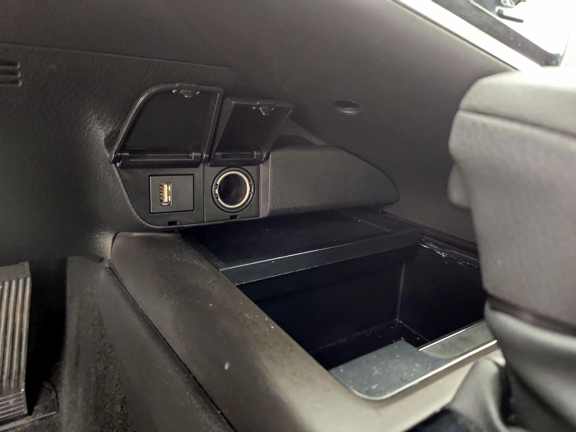 Thumbnail: 2023 Toyota Camry - 18