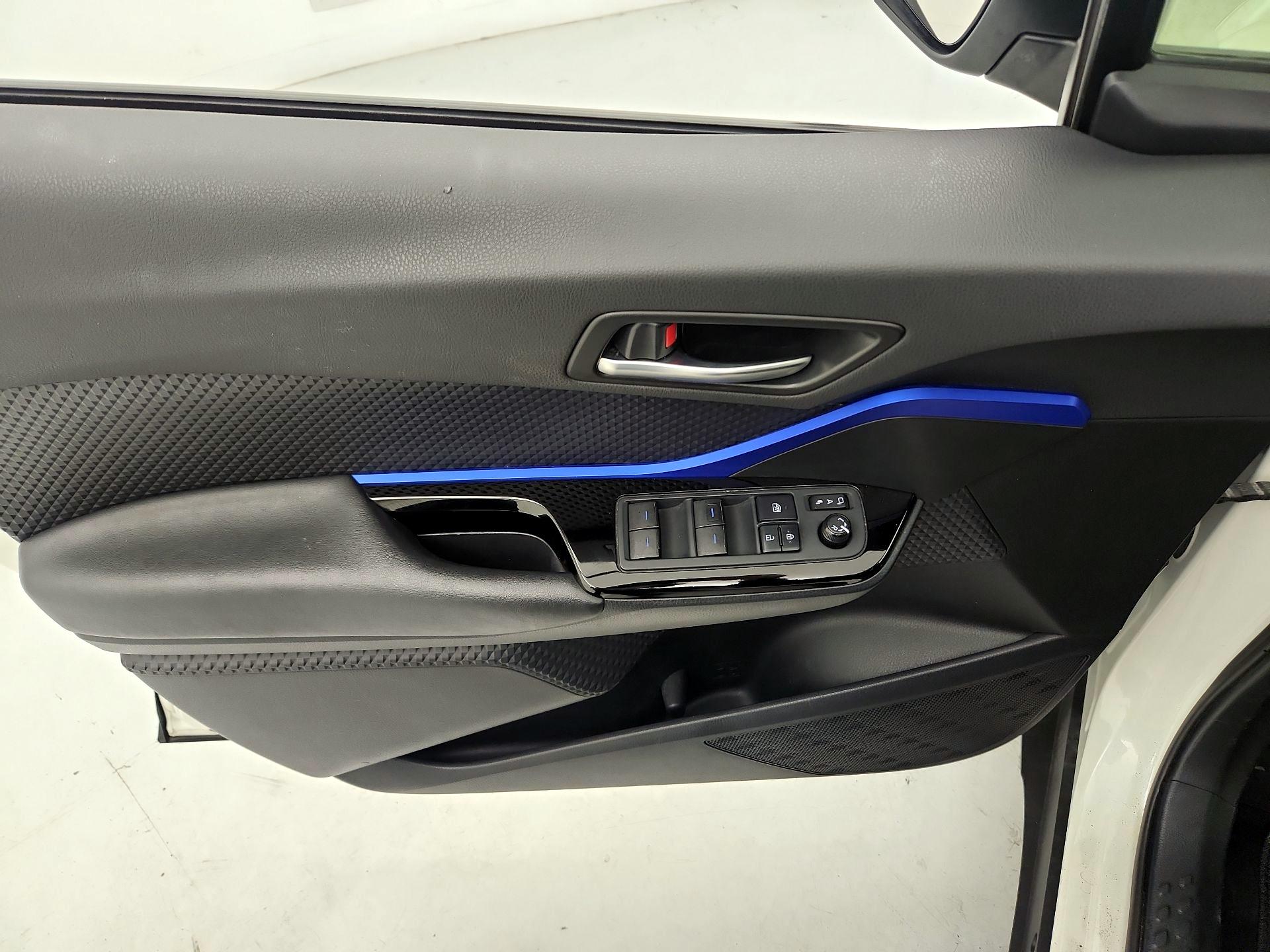 Thumbnail: 2020 Toyota C-HR - 12