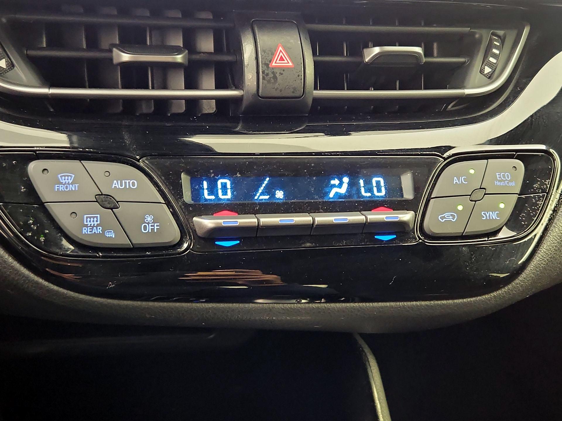 Thumbnail: 2020 Toyota C-HR - 16