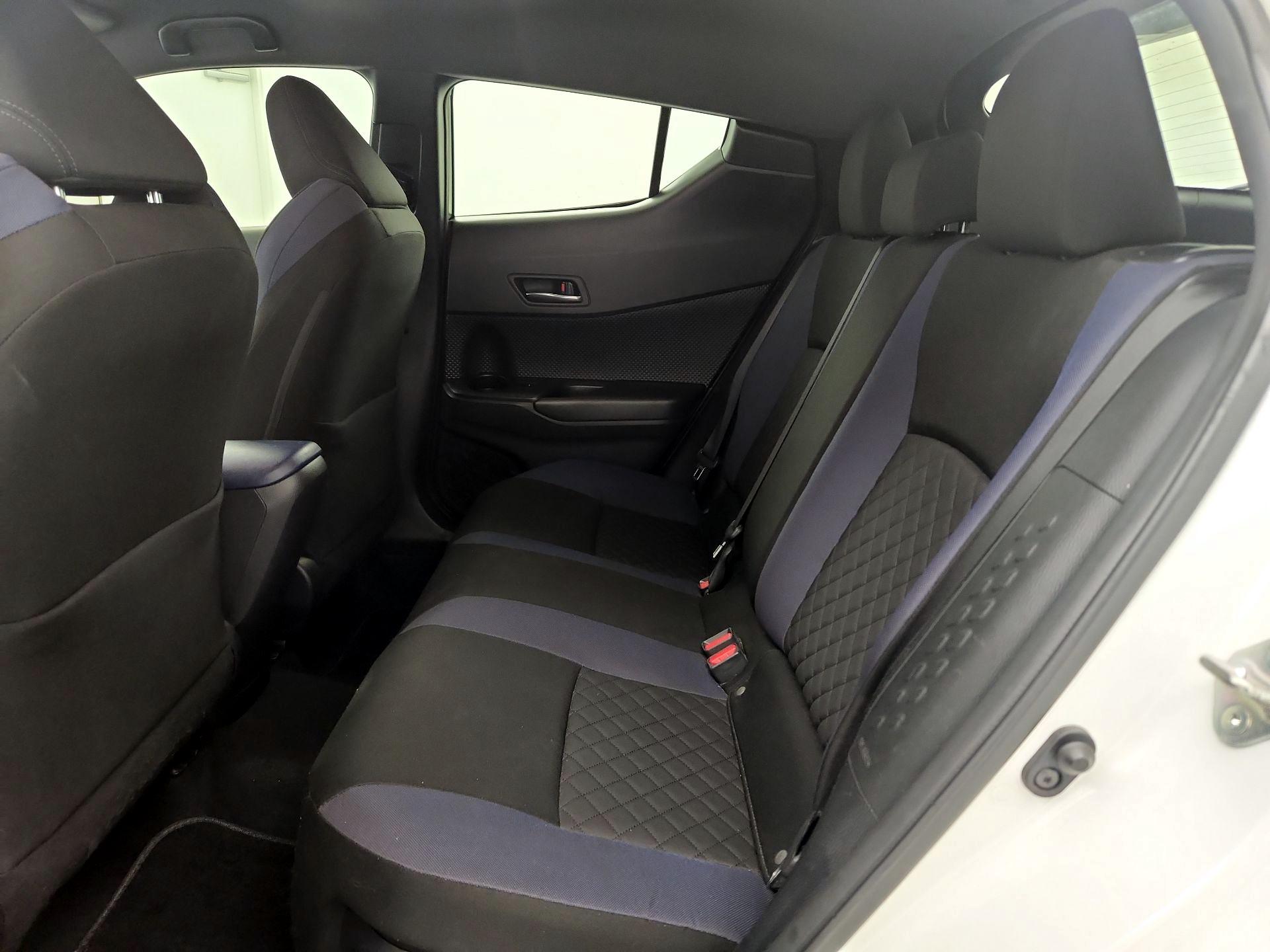 Thumbnail: 2020 Toyota C-HR - 19