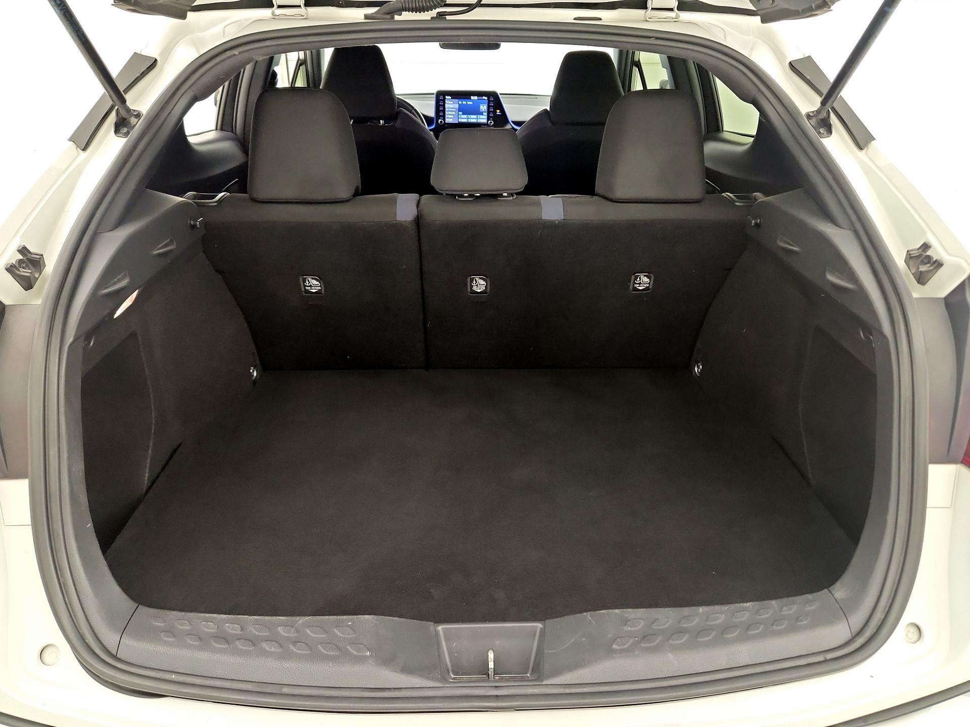 Thumbnail: 2020 Toyota C-HR - 20