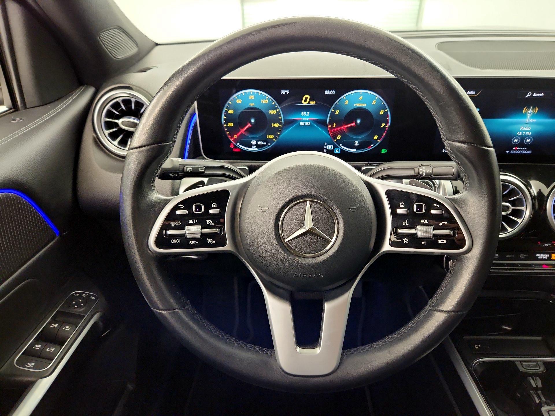 Thumbnail: 2021 Mercedes-Benz GLB - 10