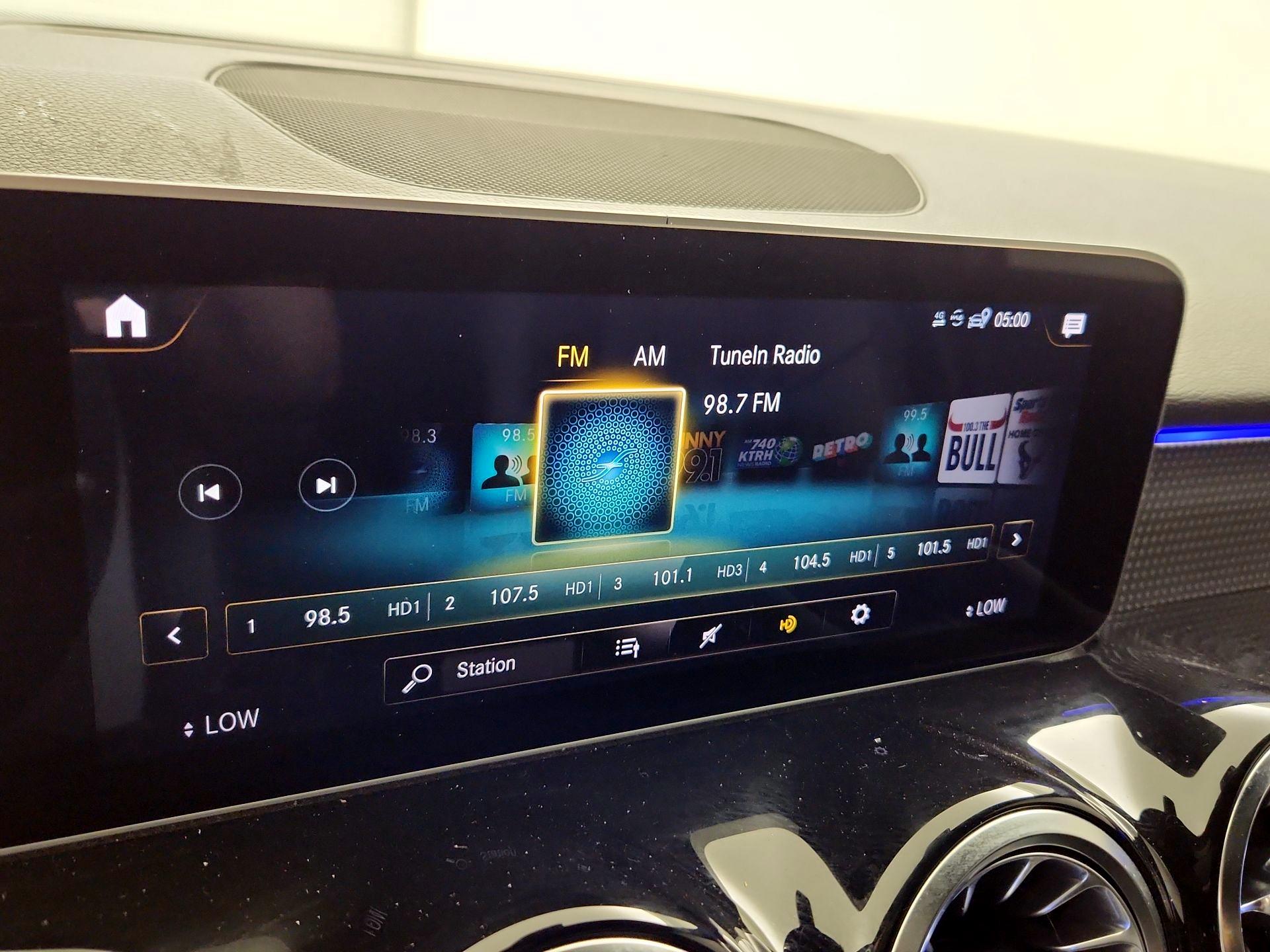 Thumbnail: 2021 Mercedes-Benz GLB - 15