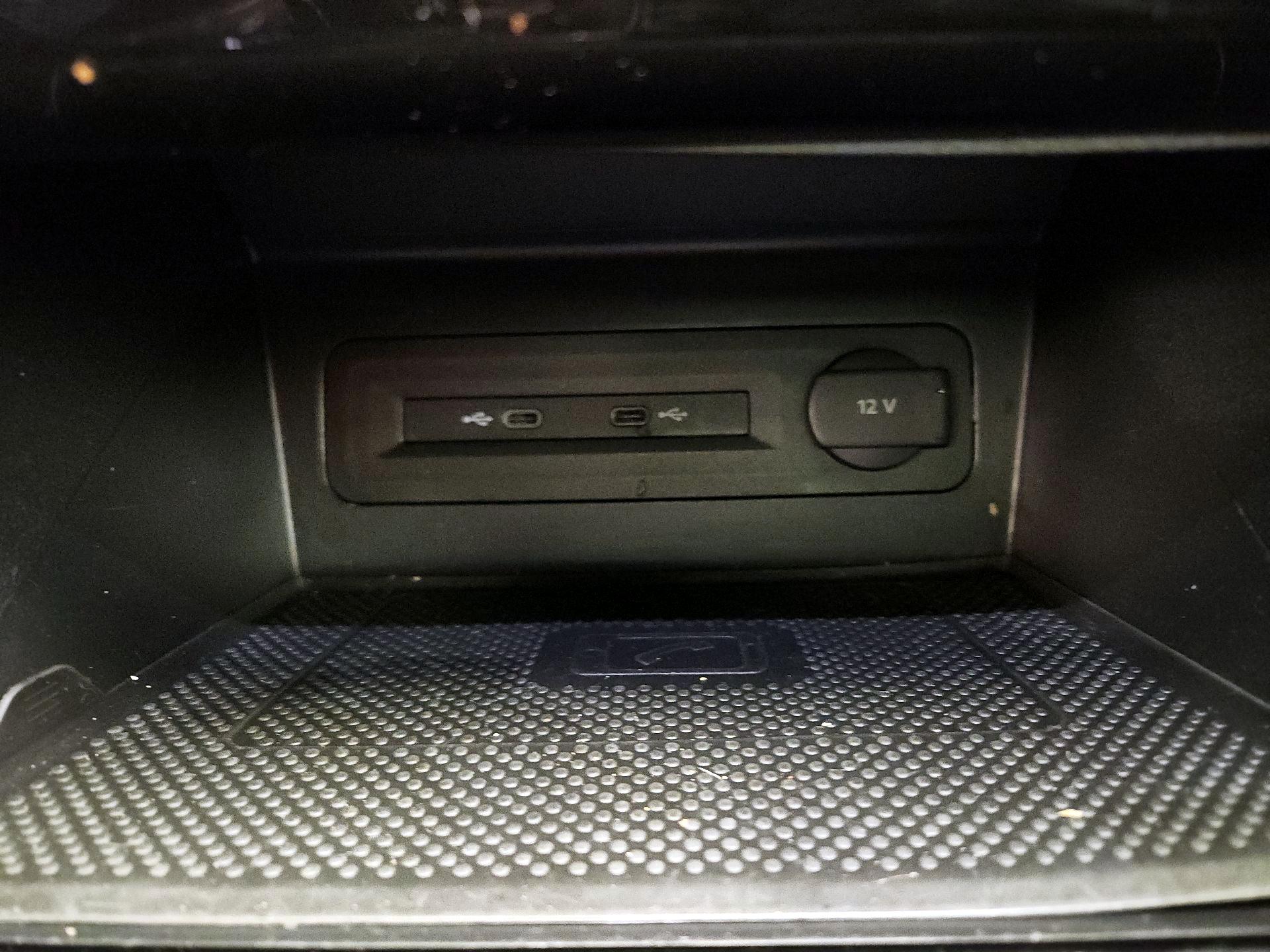 Thumbnail: 2022 Volkswagen Atlas - 18