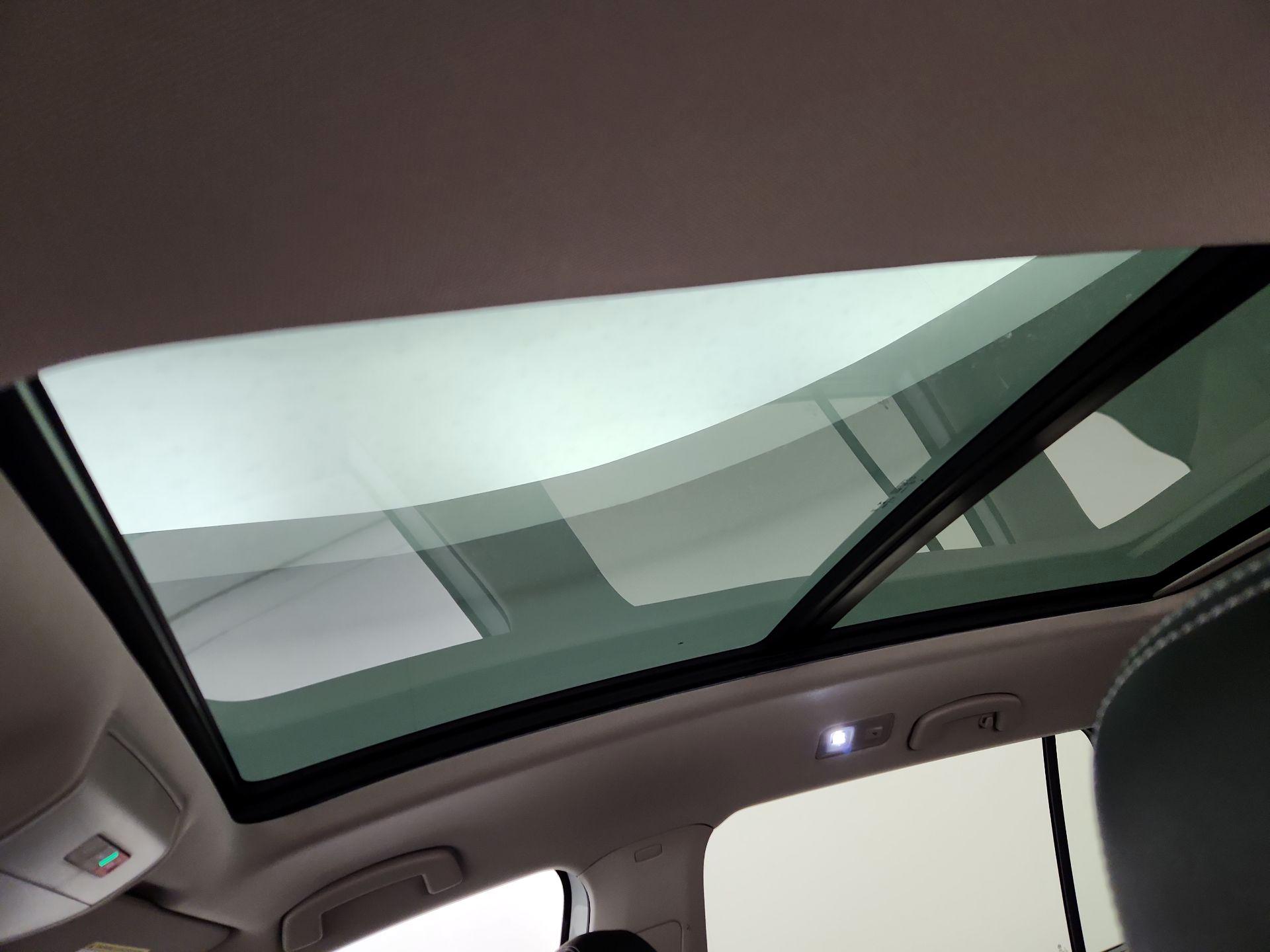 Thumbnail: 2022 Volkswagen Atlas - 19