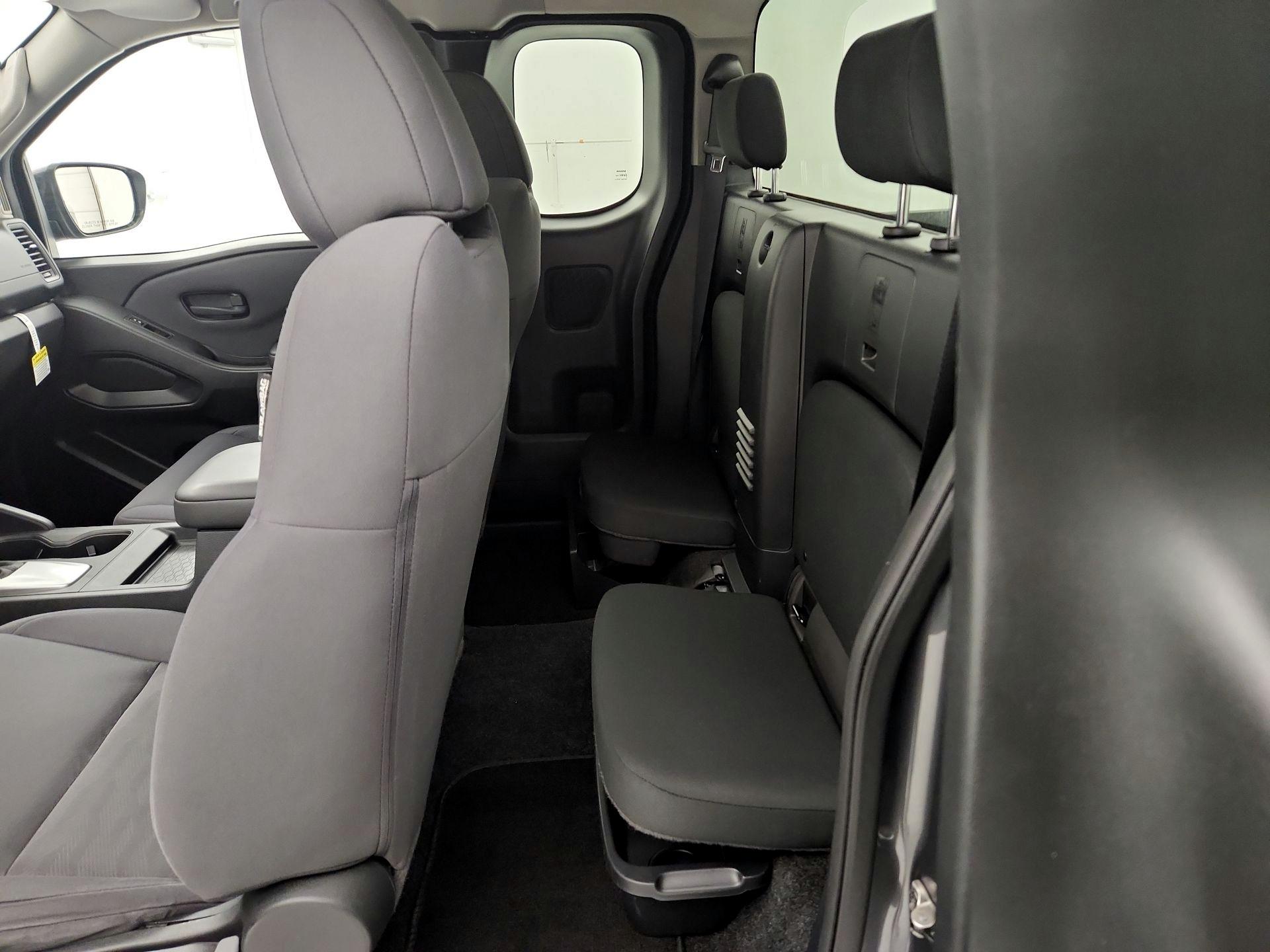 Thumbnail: 2022 Nissan Frontier - 19