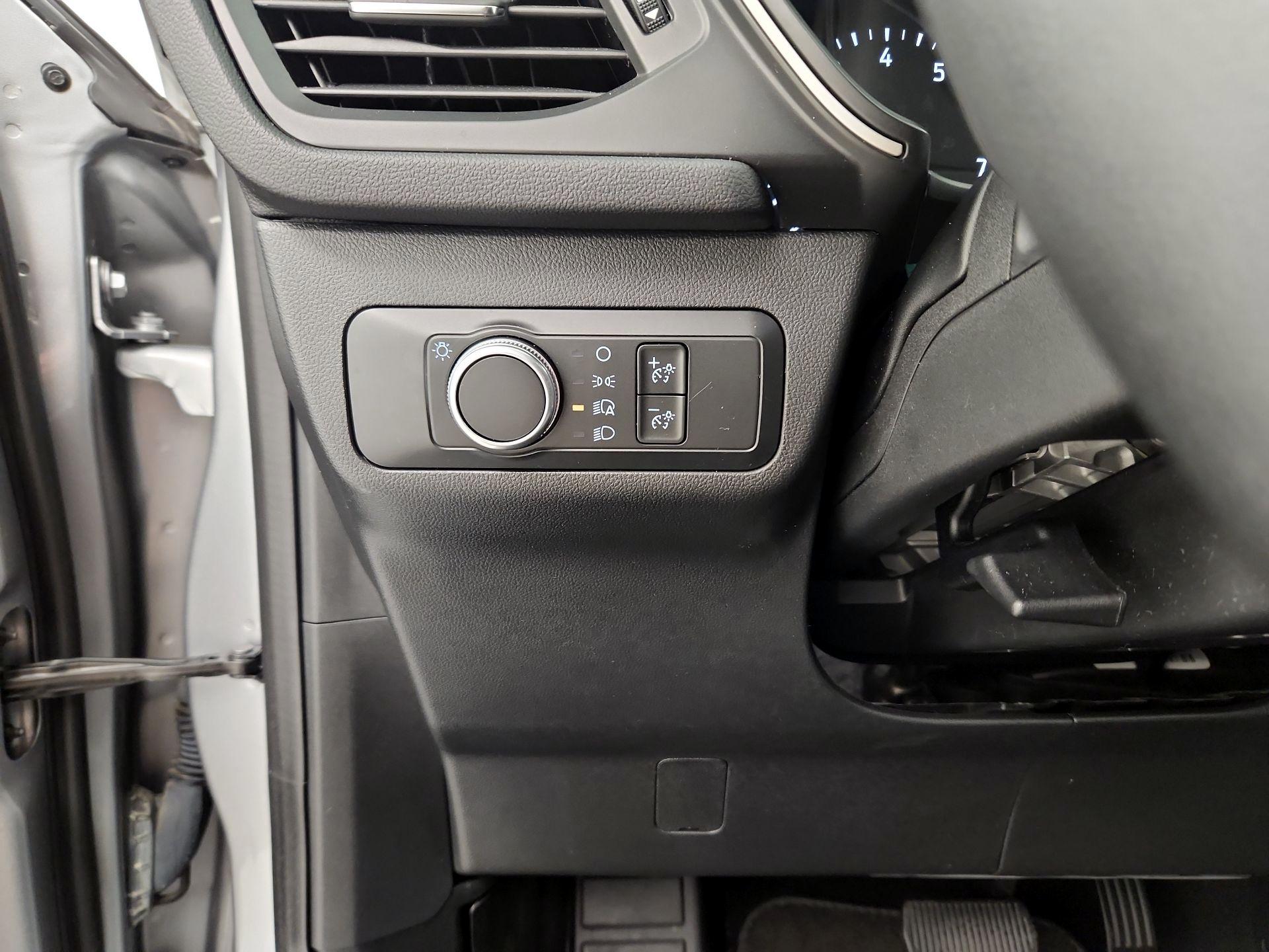 Thumbnail: 2021 Ford Escape - 13