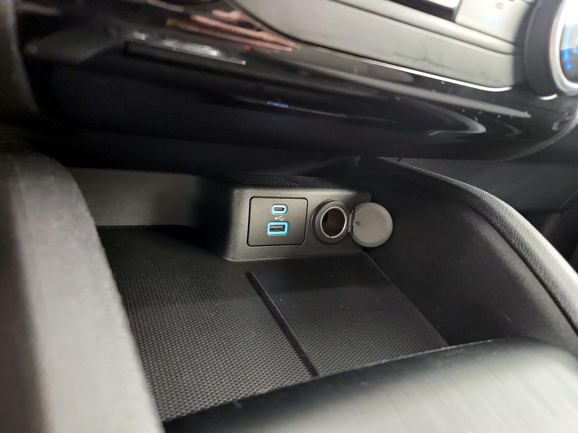 Thumbnail: 2021 Ford Escape - 19