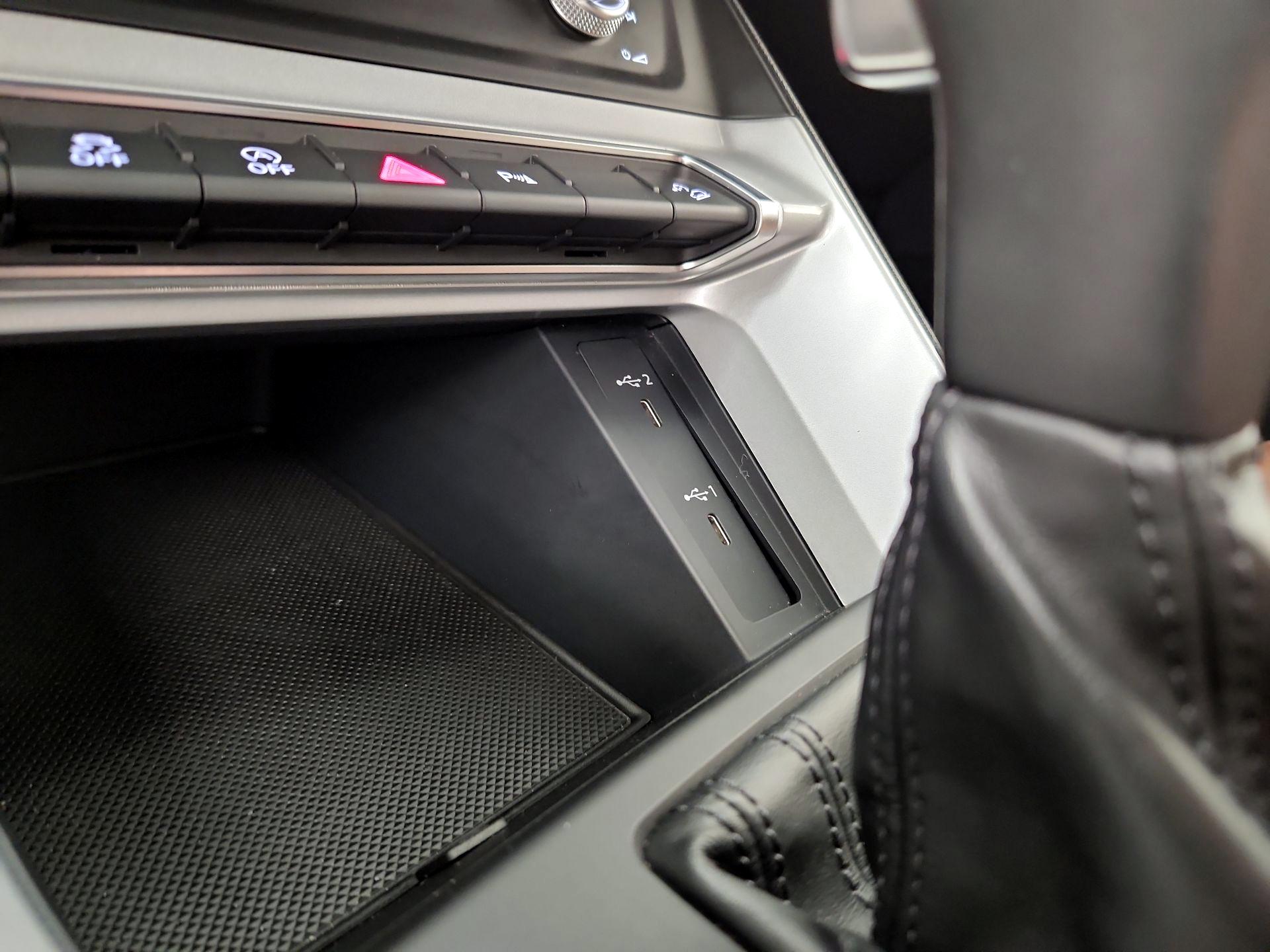 Thumbnail: 2022 Audi Q3 - 18