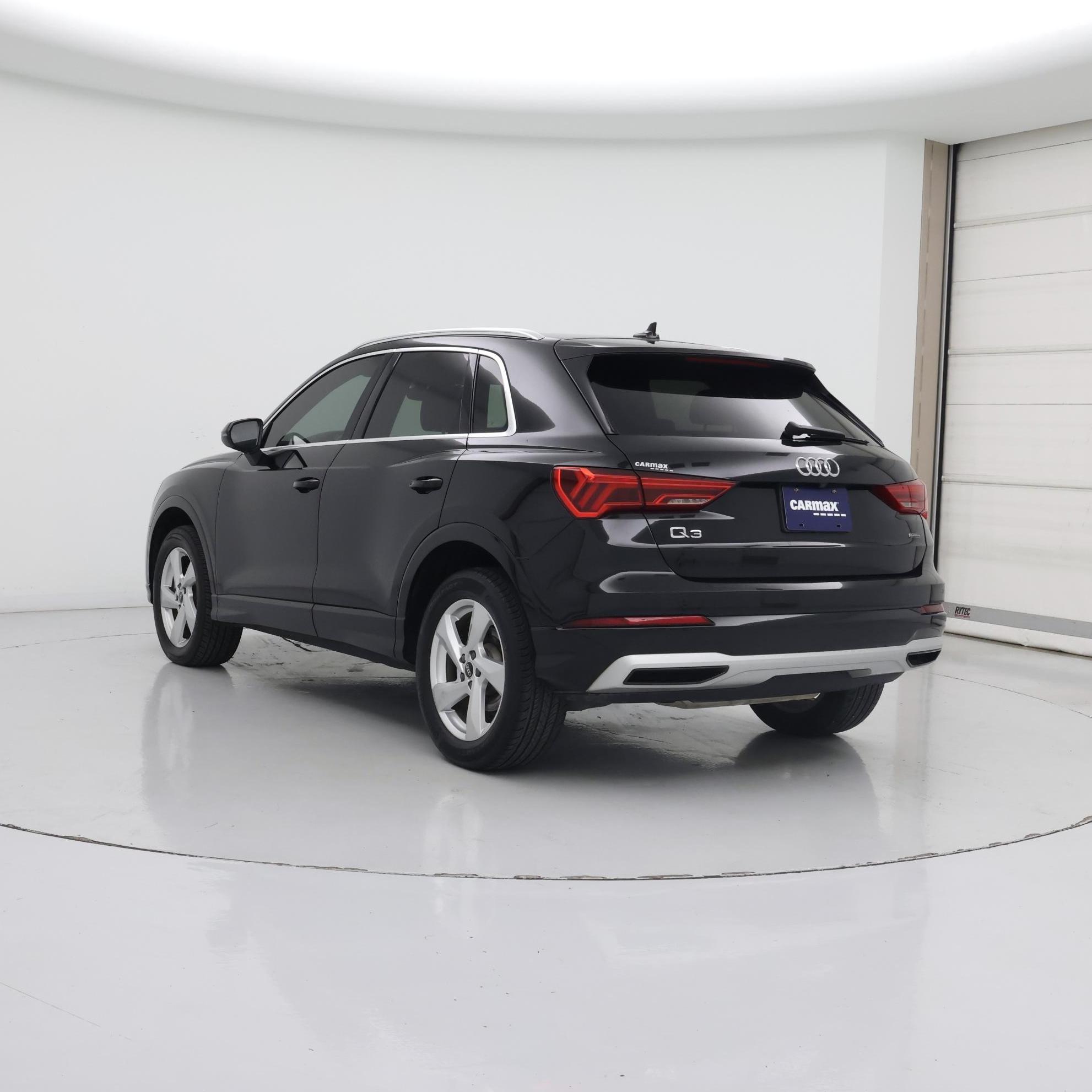 Thumbnail: 2022 Audi Q3 - 2