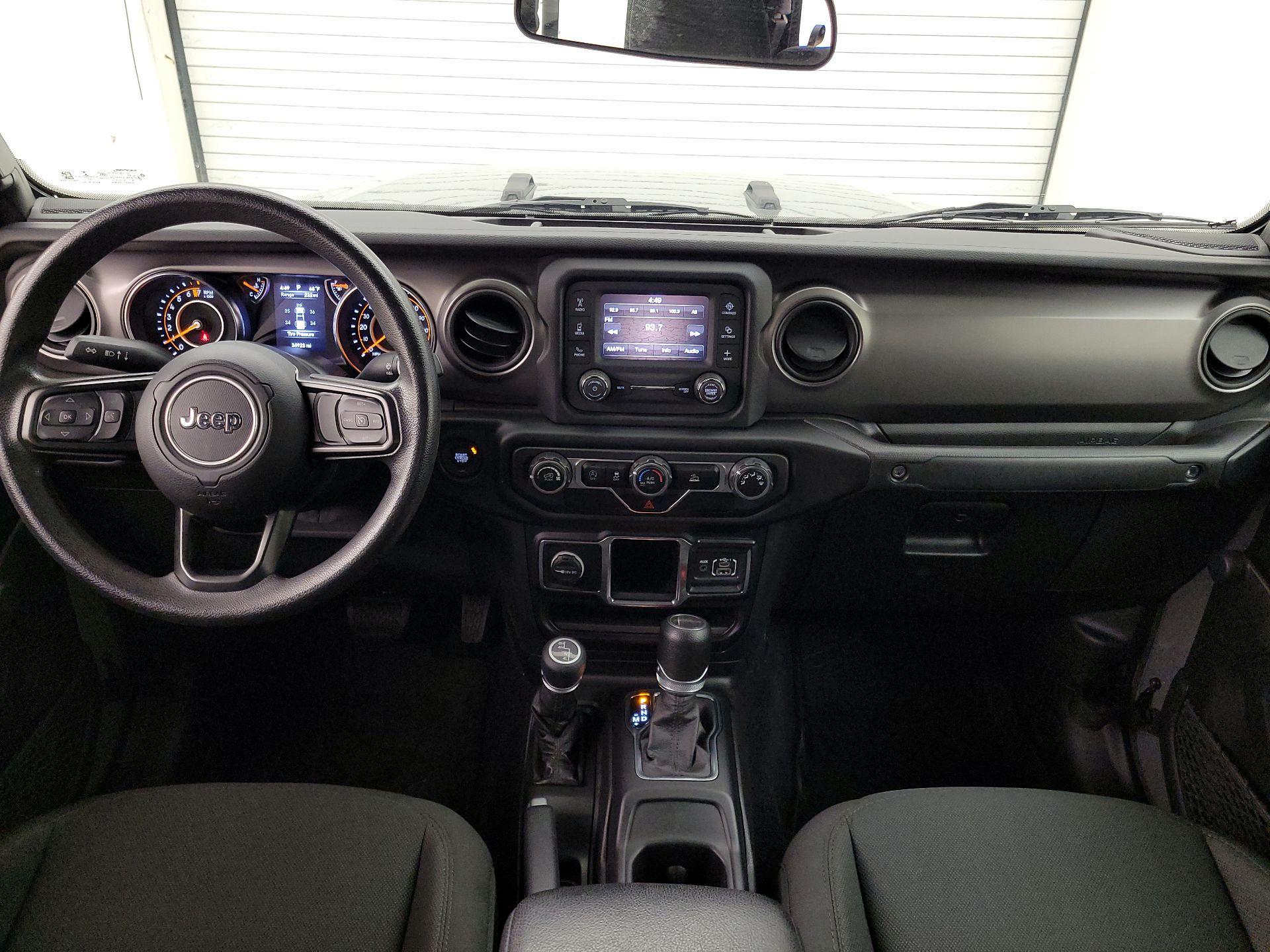 Thumbnail: 2021 Jeep Gladiator - 9