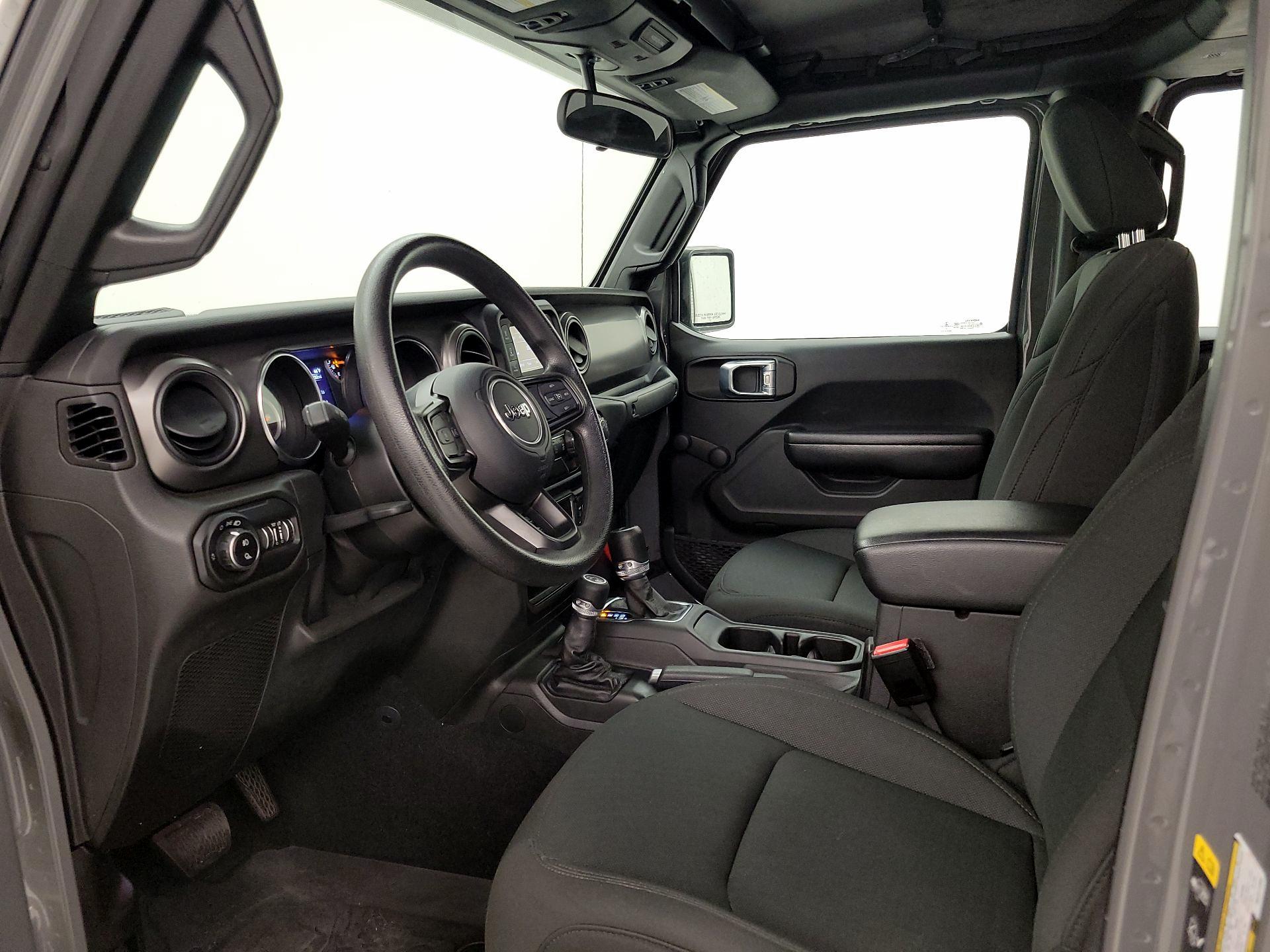 Thumbnail: 2021 Jeep Gladiator - 11