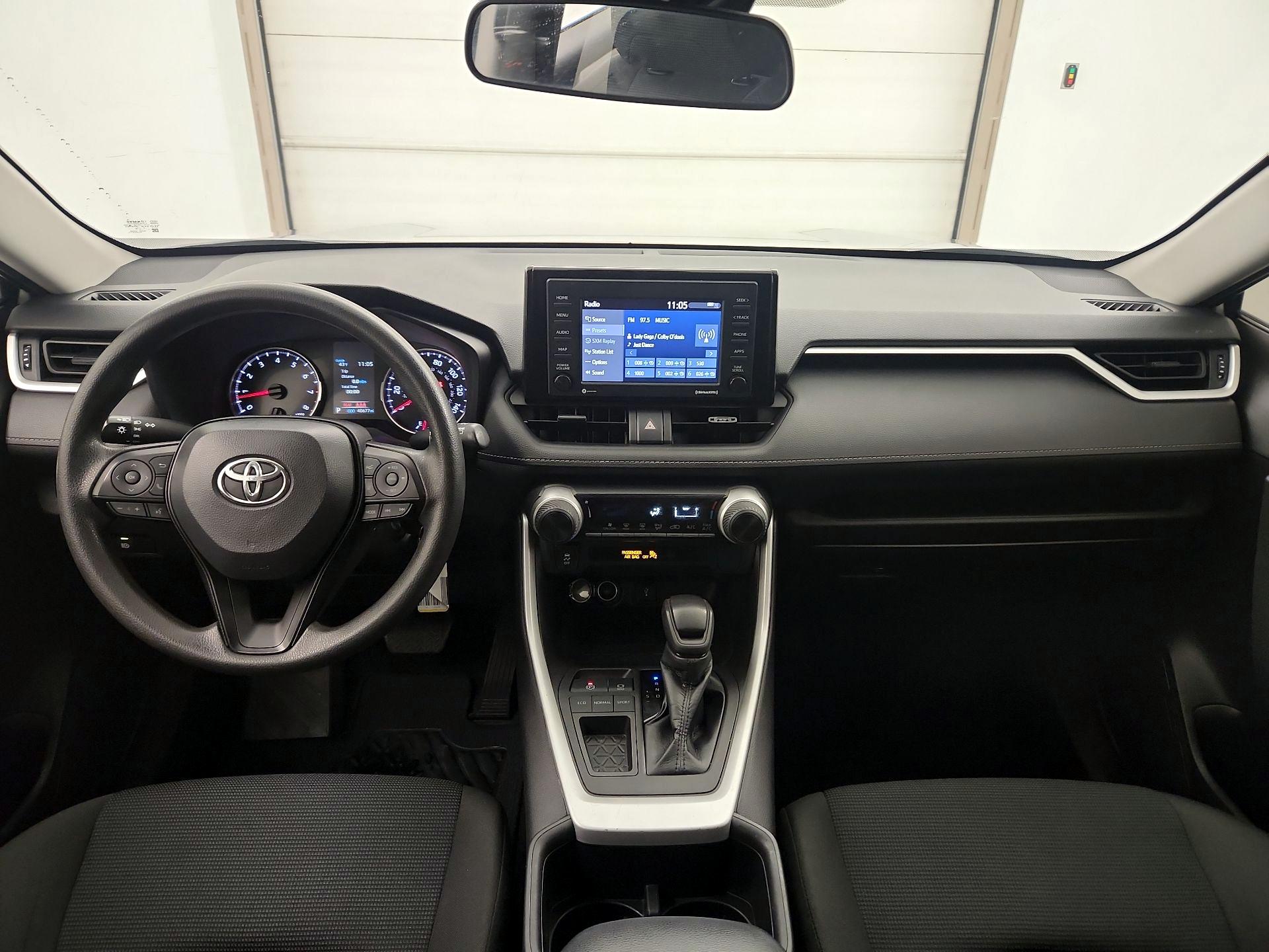 Thumbnail: 2022 Toyota RAV4 - 9