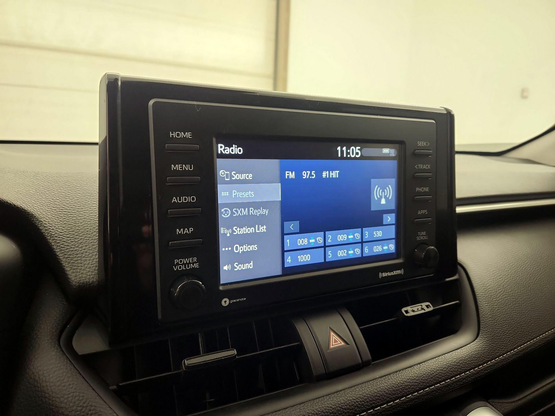 Thumbnail: 2022 Toyota RAV4 - 15