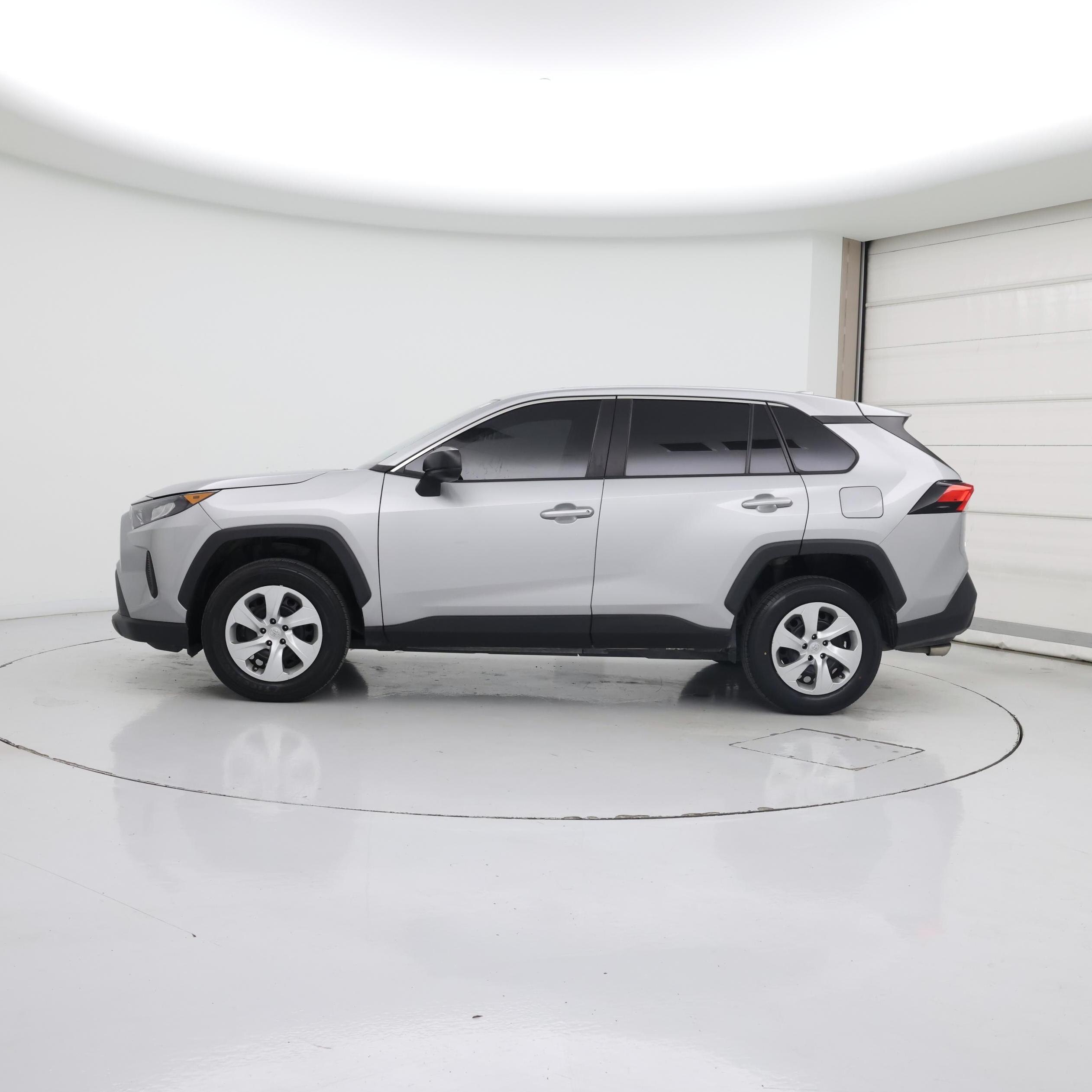 Thumbnail: 2022 Toyota RAV4 - 3
