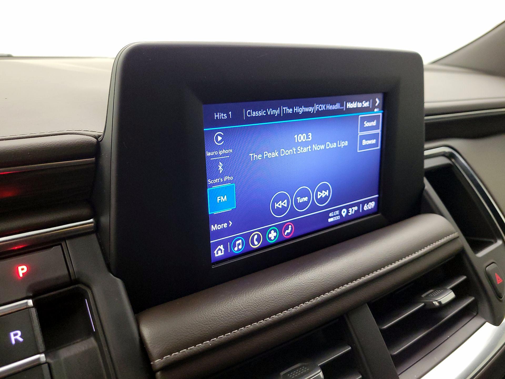 Thumbnail: 2022 Chevrolet Suburban - 15