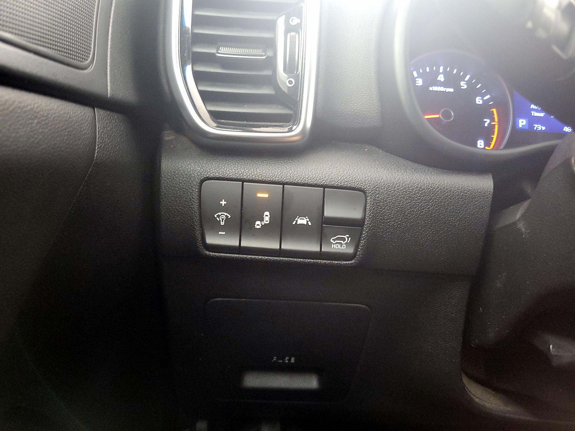 Thumbnail: 2020 Kia Sportage - 13