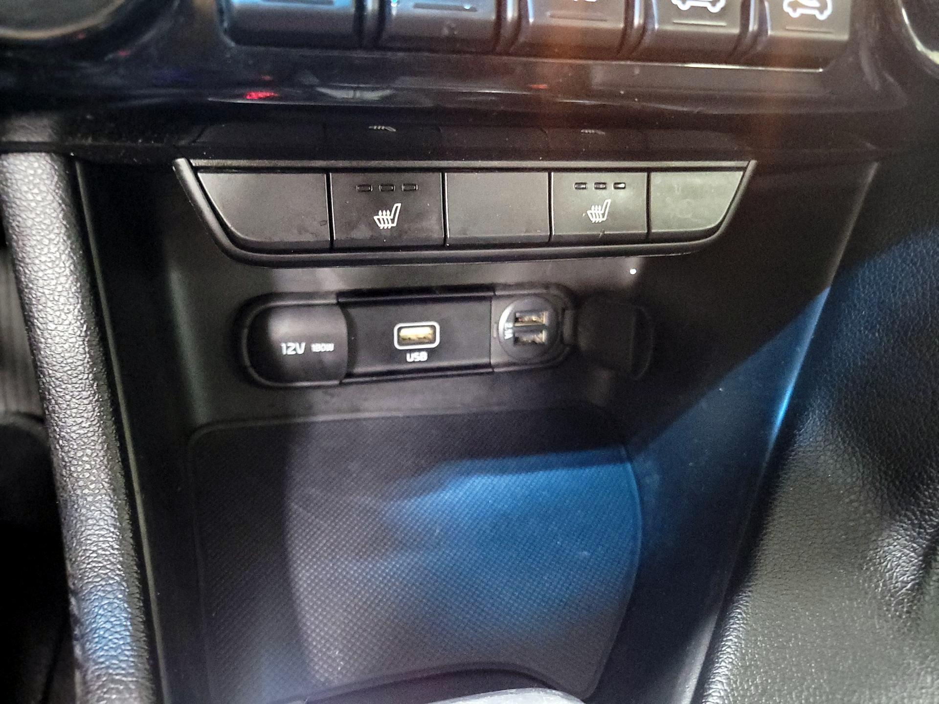 Thumbnail: 2020 Kia Sportage - 18