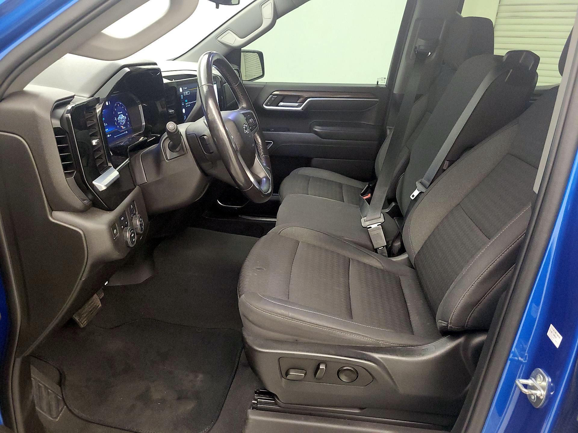 Thumbnail: 2022 Chevrolet Silverado 1500 - 11