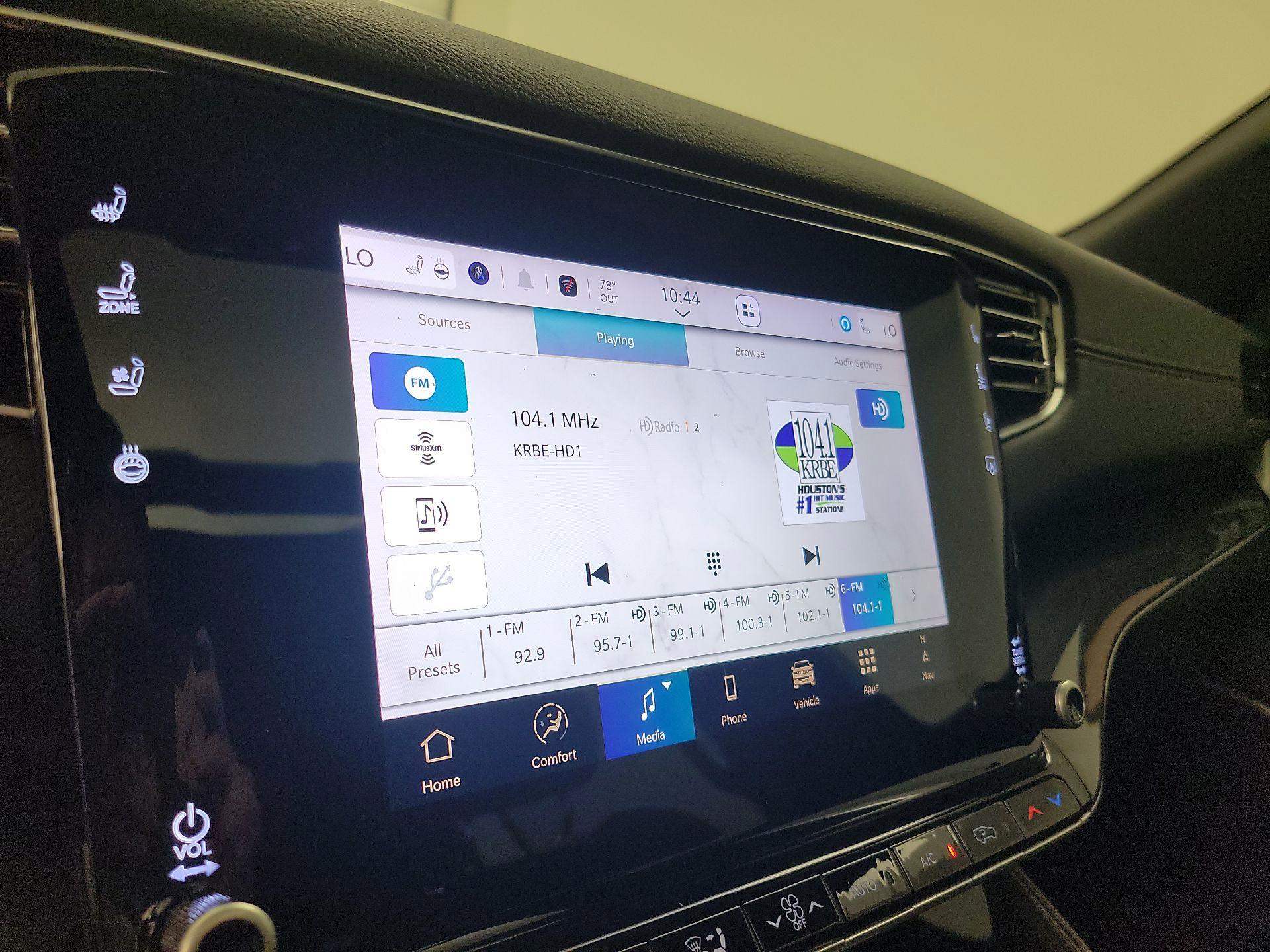 Thumbnail: 2024 Jeep Wagoneer - 16