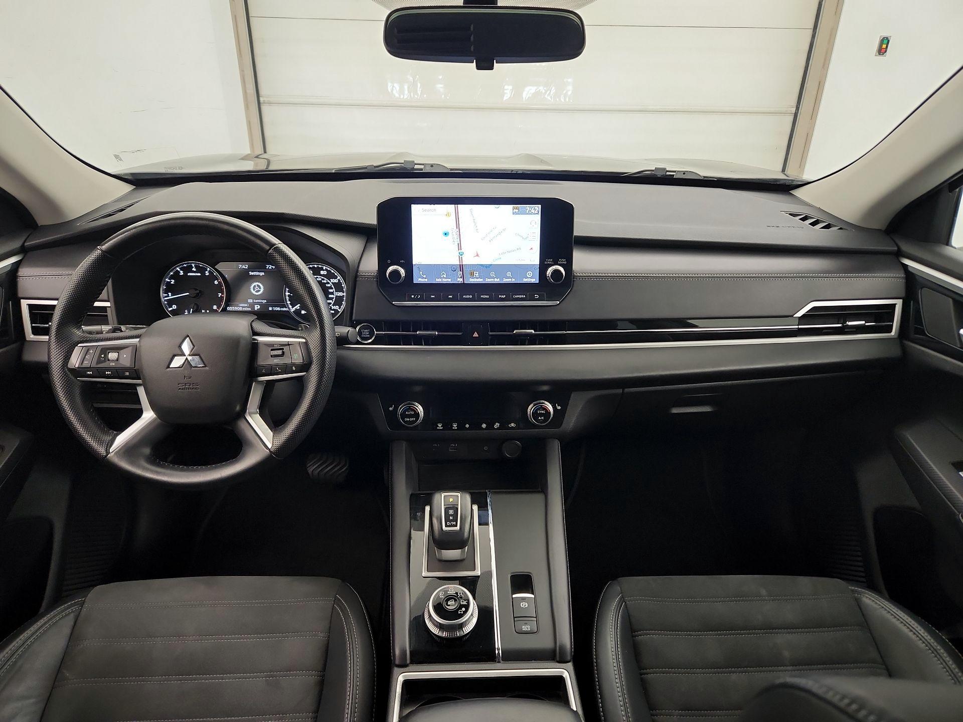 Thumbnail: 2022 Mitsubishi Outlander - 9