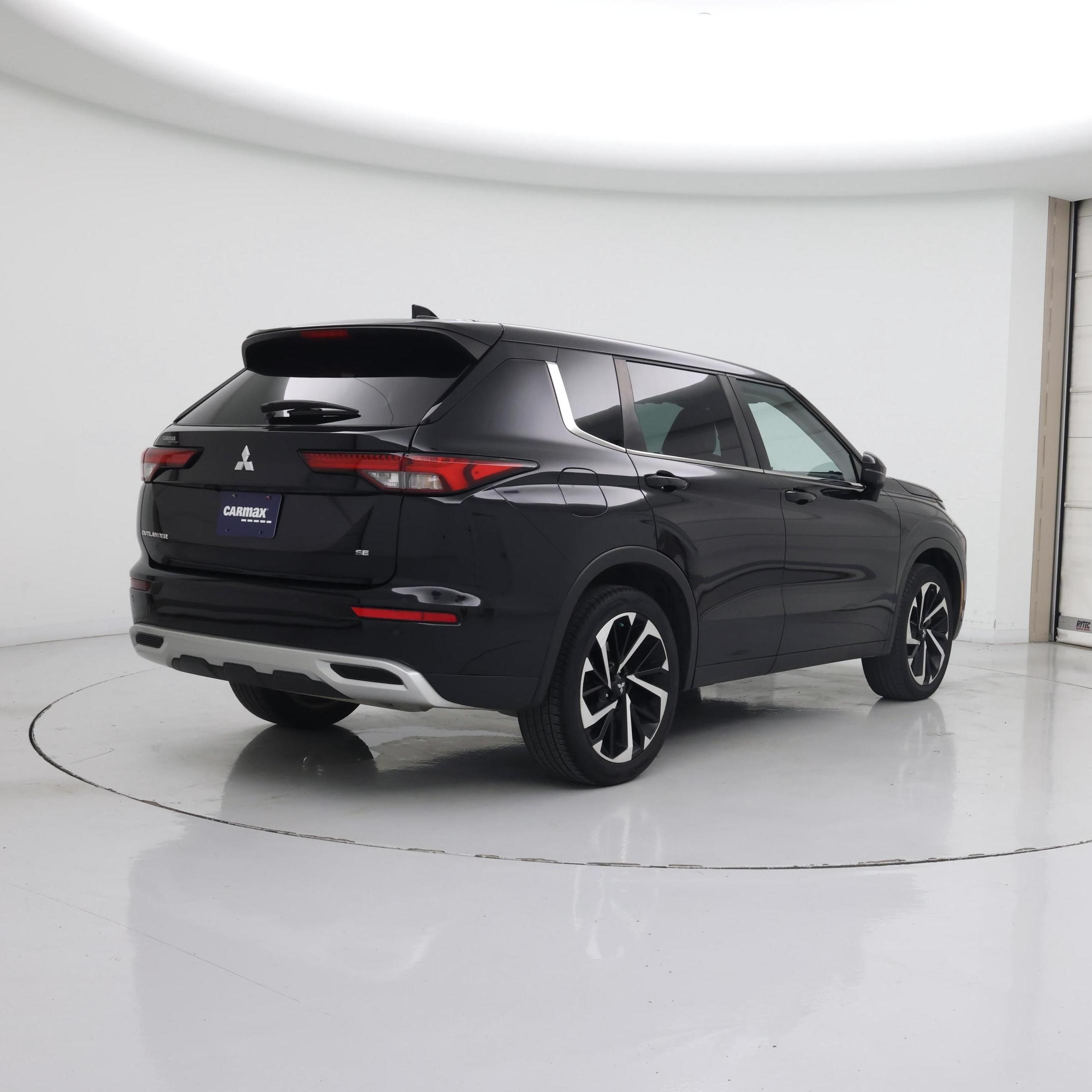 Thumbnail: 2022 Mitsubishi Outlander - 8