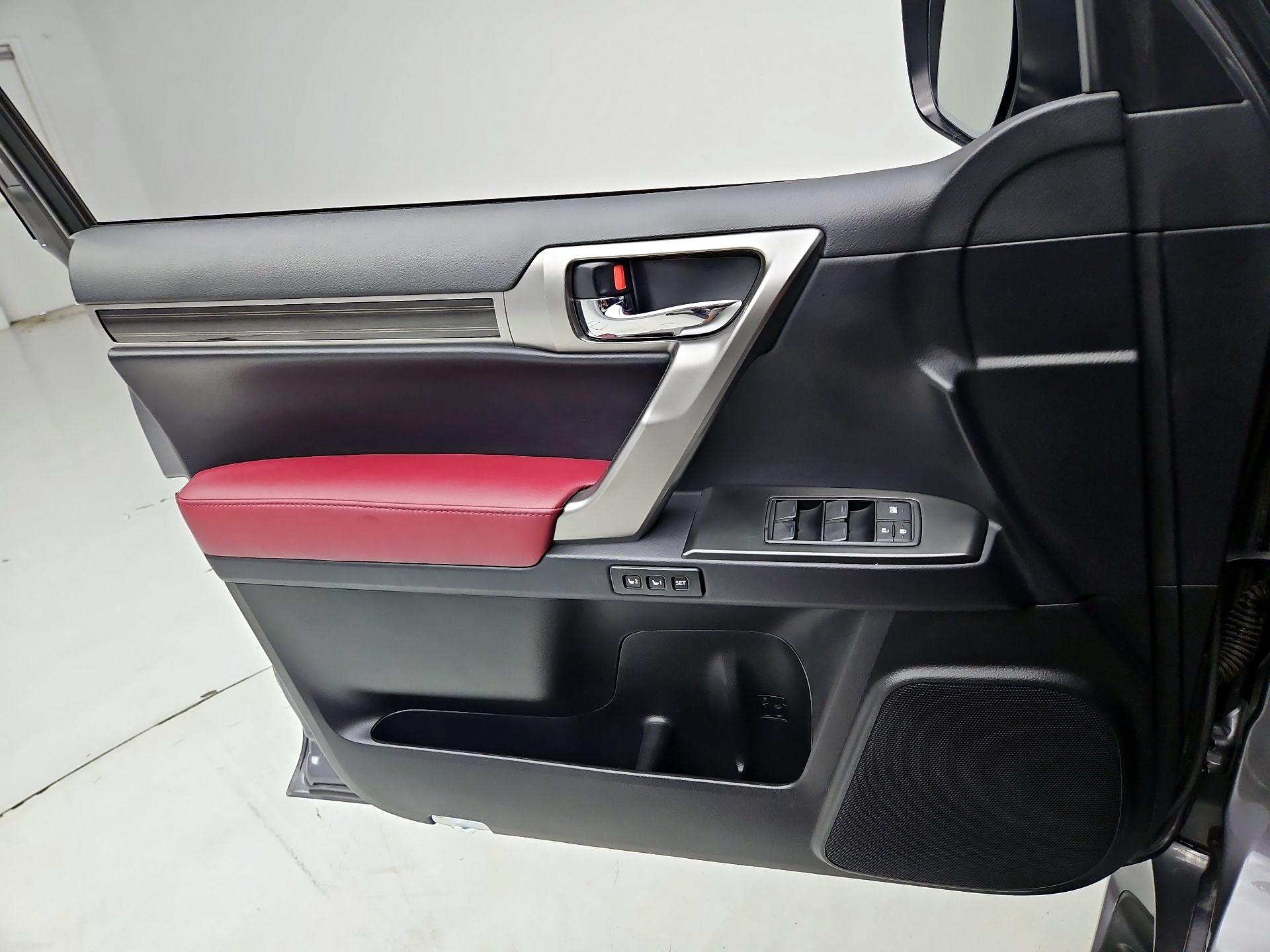 Thumbnail: 2023 Lexus GX - 12