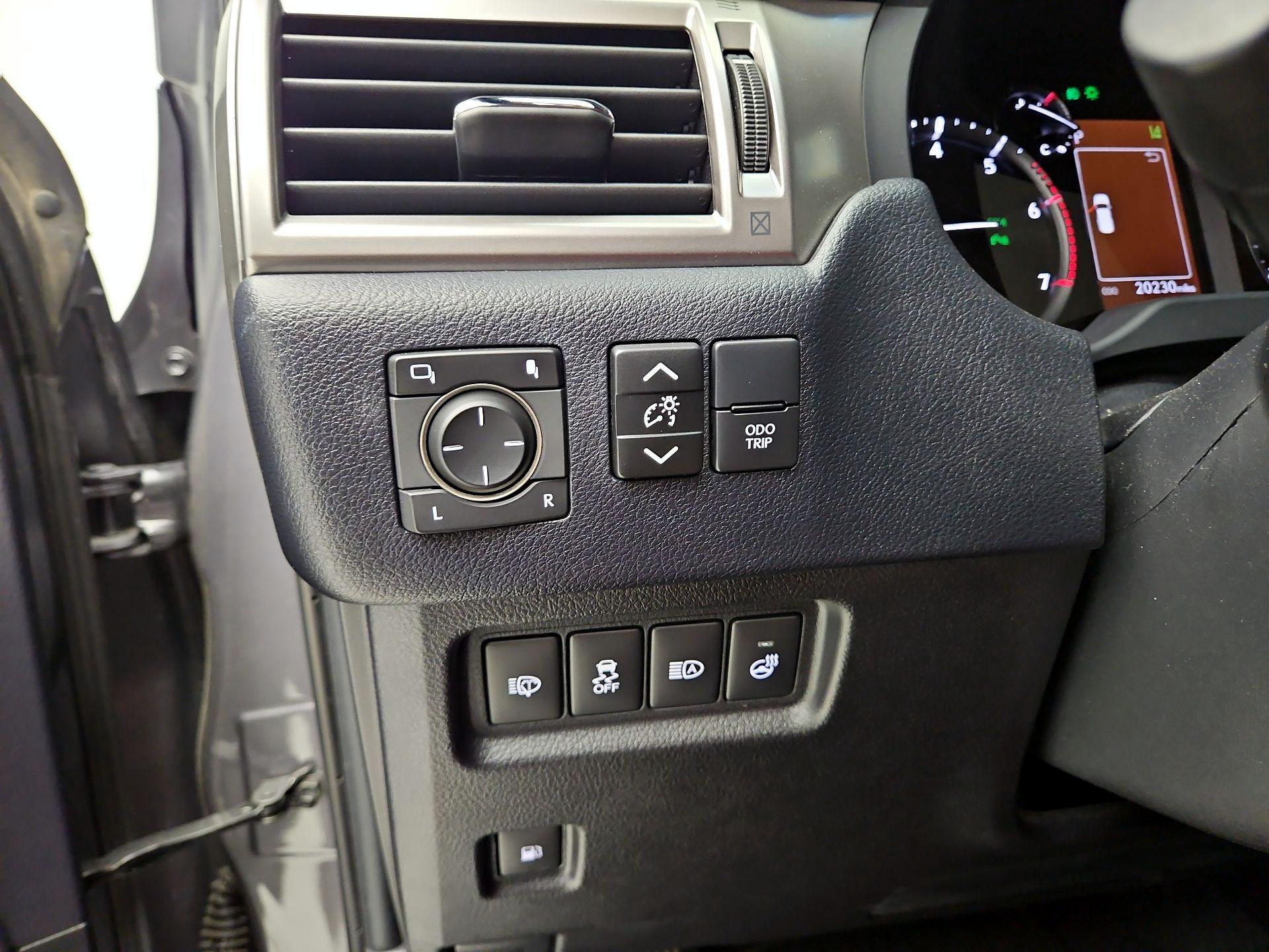 Thumbnail: 2023 Lexus GX - 13