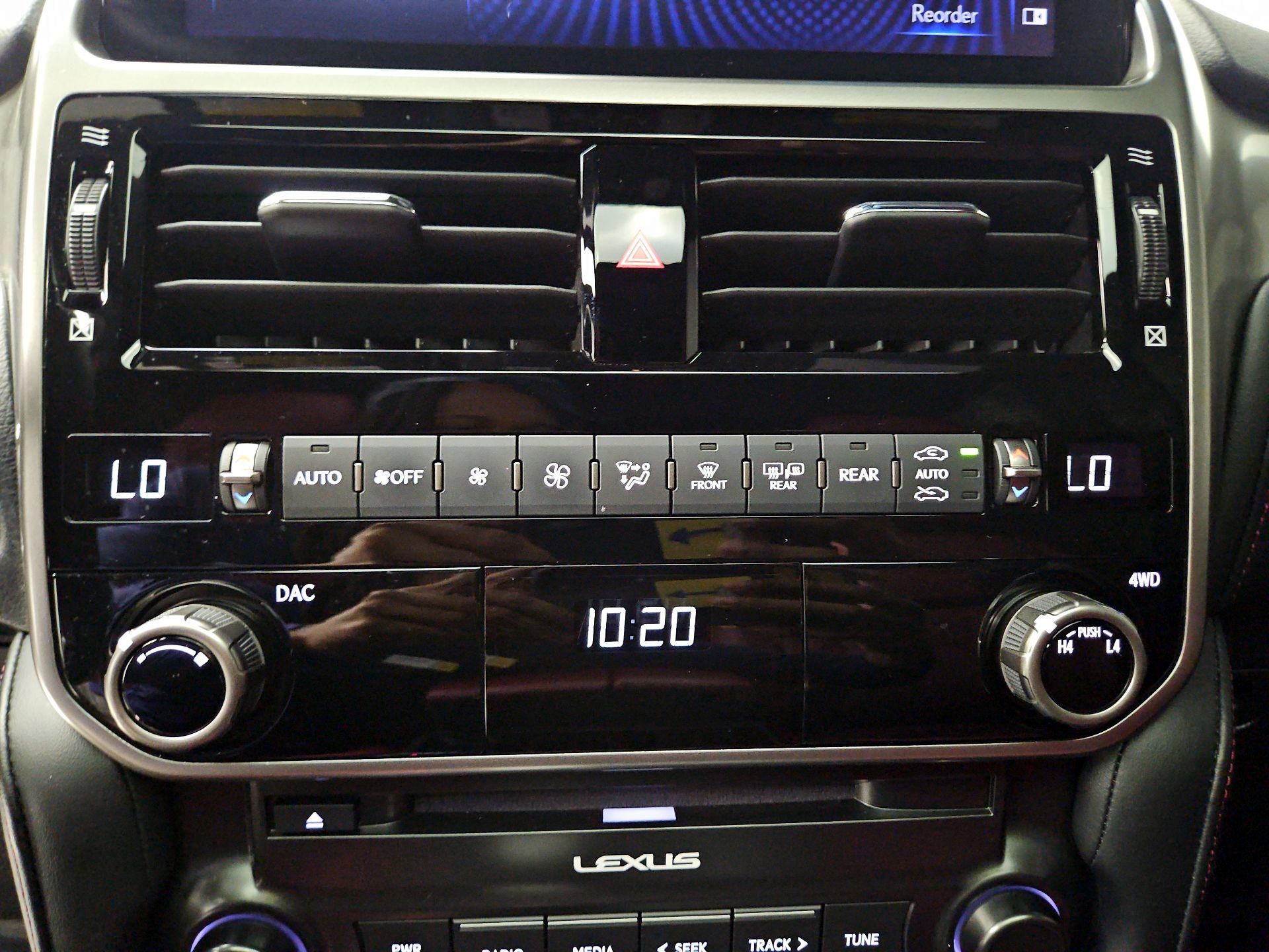 Thumbnail: 2023 Lexus GX - 17