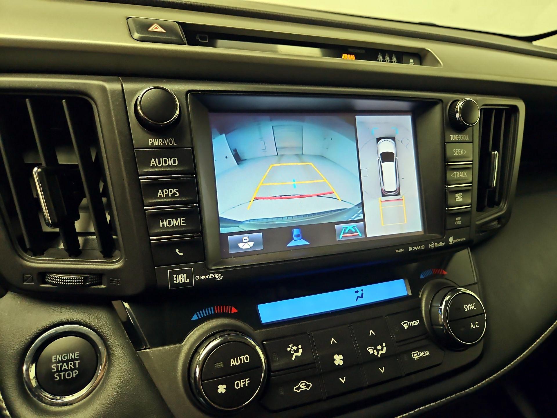 Thumbnail: 2018 Toyota RAV4 - 15