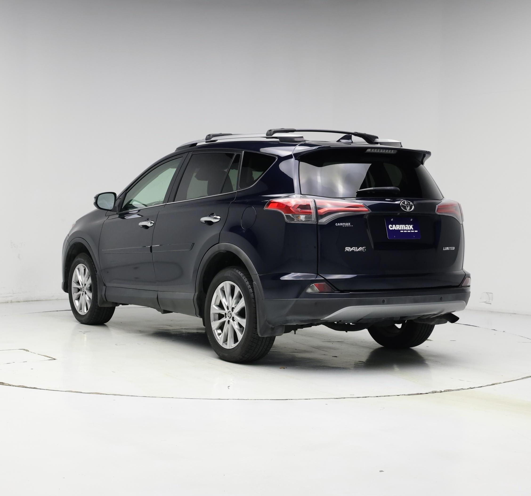 Thumbnail: 2018 Toyota RAV4 - 2