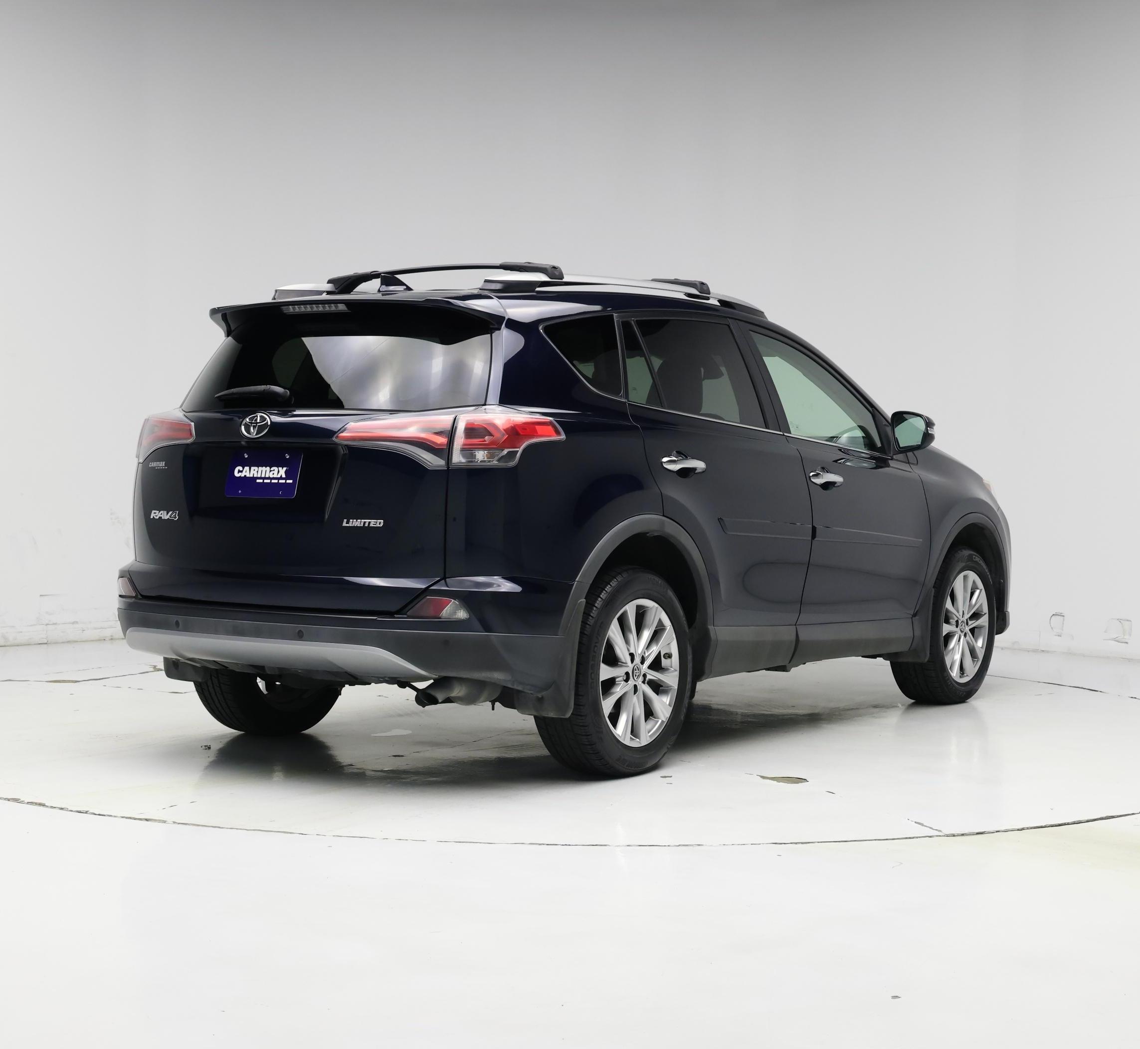 Thumbnail: 2018 Toyota RAV4 - 8