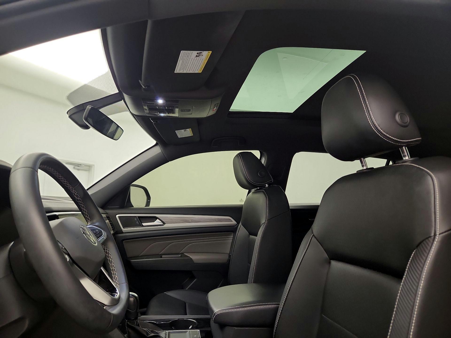 Thumbnail: 2023 Volkswagen Atlas - 19