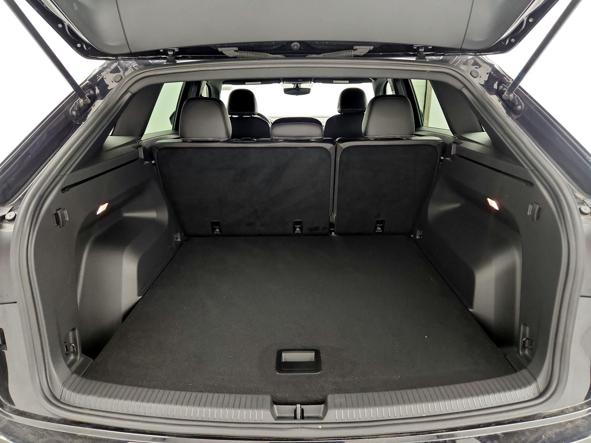 Thumbnail: 2022 Volkswagen Atlas - 20