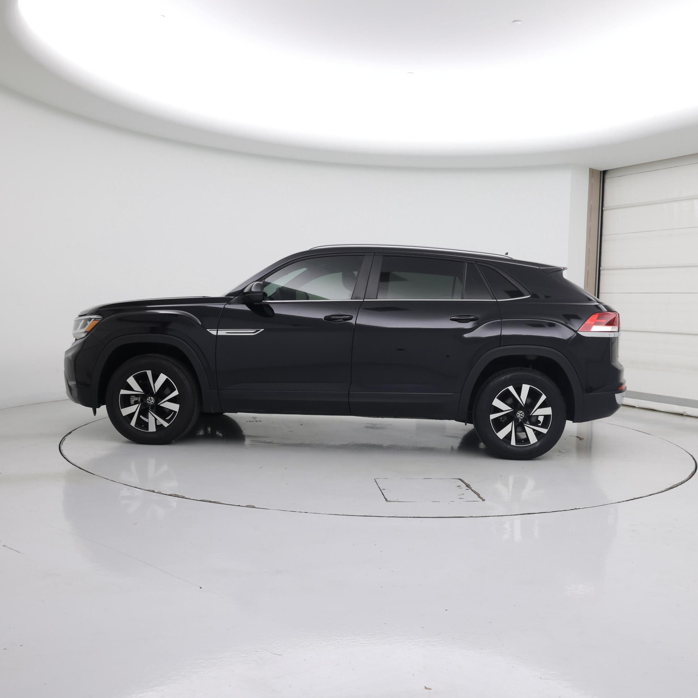 Thumbnail: 2022 Volkswagen Atlas - 3