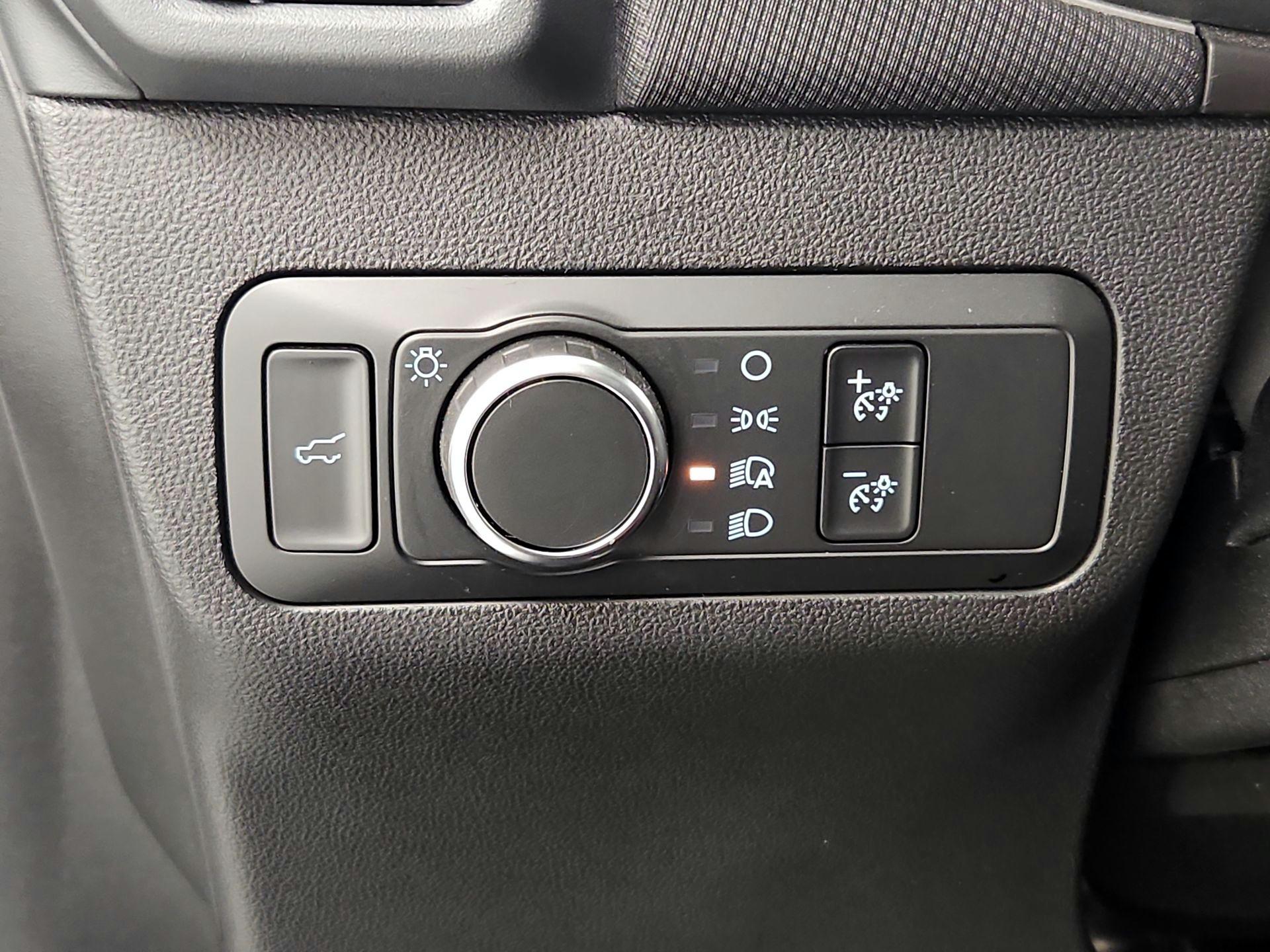 Thumbnail: 2021 Ford Bronco Sport - 13