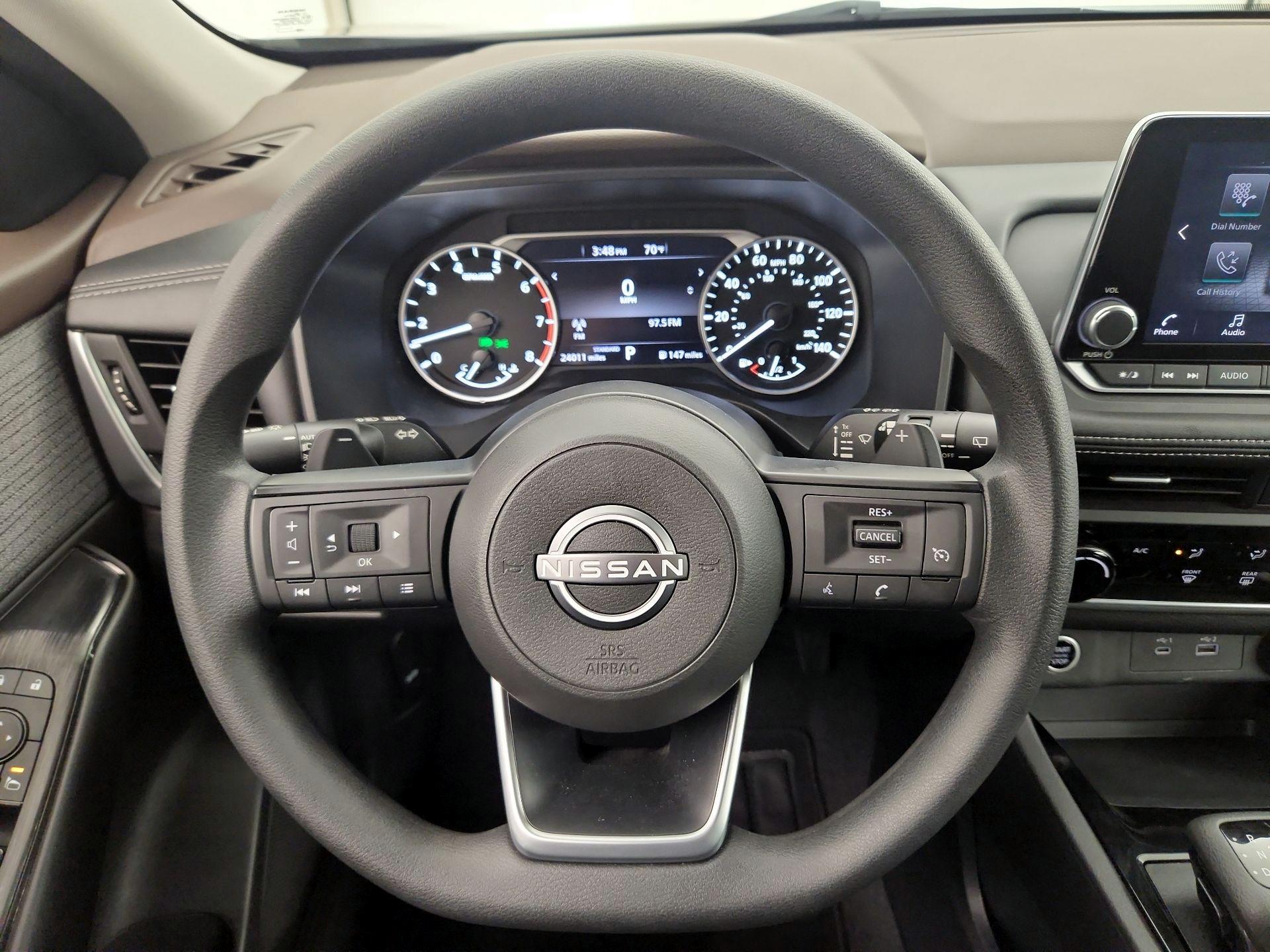 Thumbnail: 2023 Nissan Rogue - 10