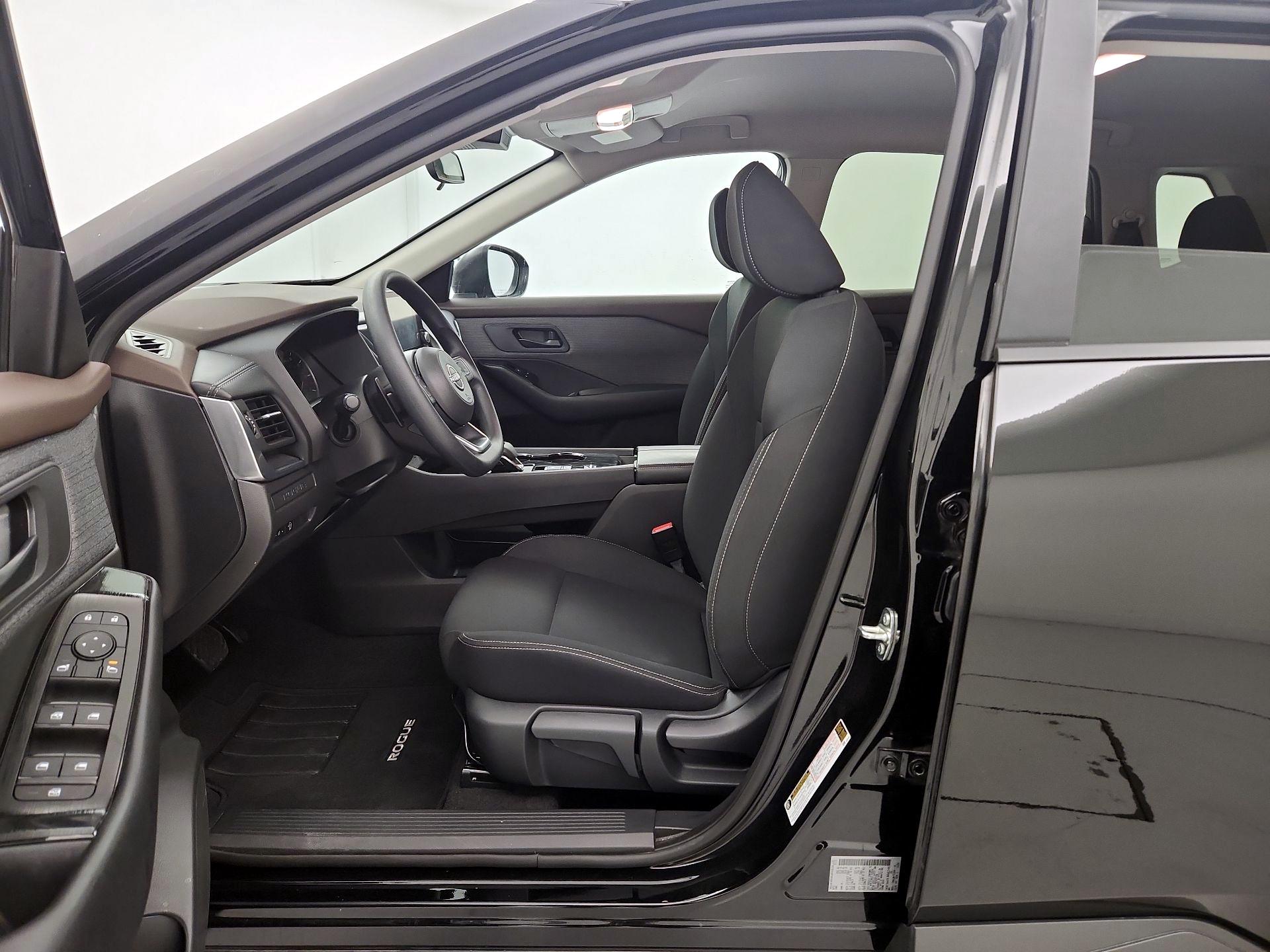 Thumbnail: 2023 Nissan Rogue - 11