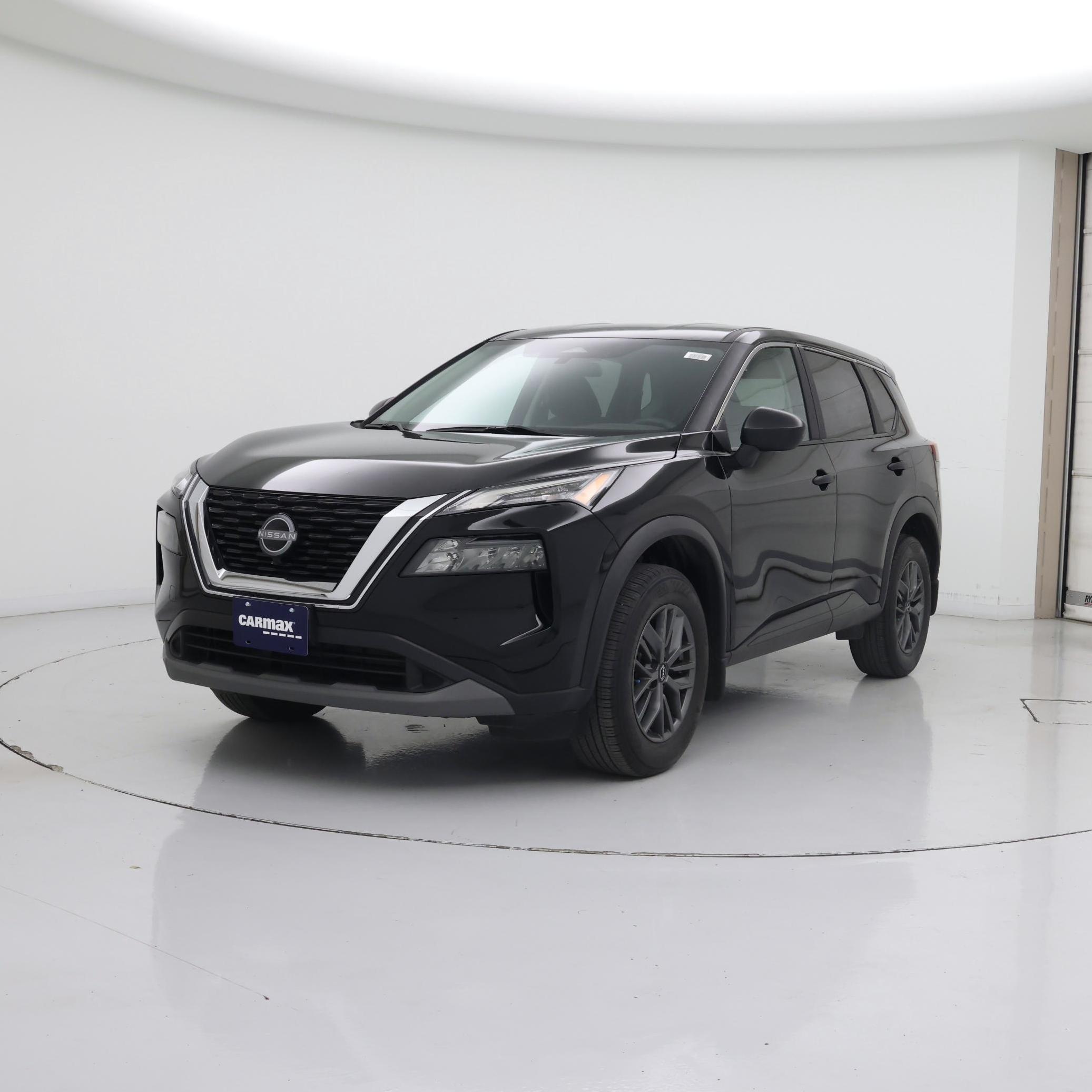 Thumbnail: 2023 Nissan Rogue - 4