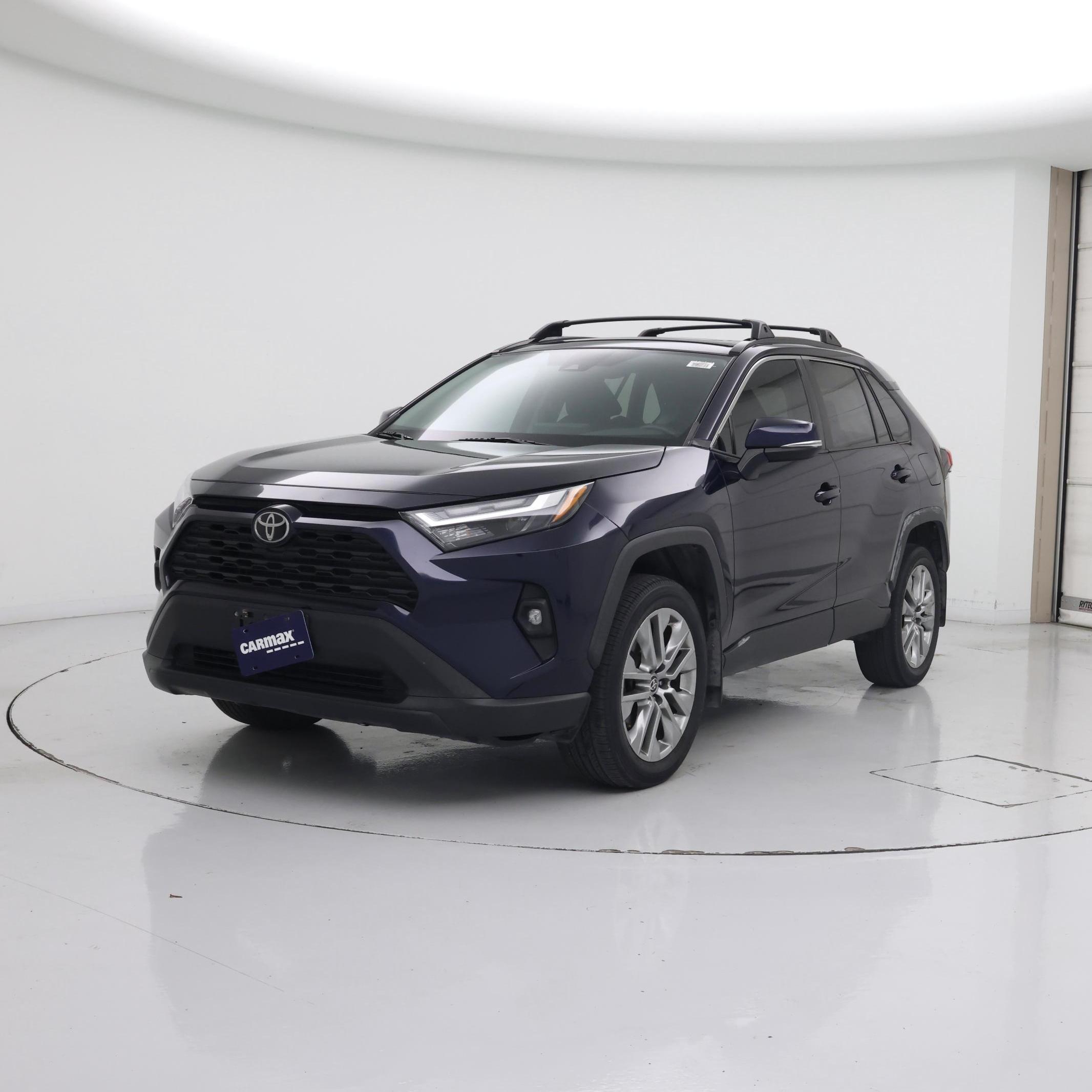 Thumbnail: 2022 Toyota RAV4 - 4