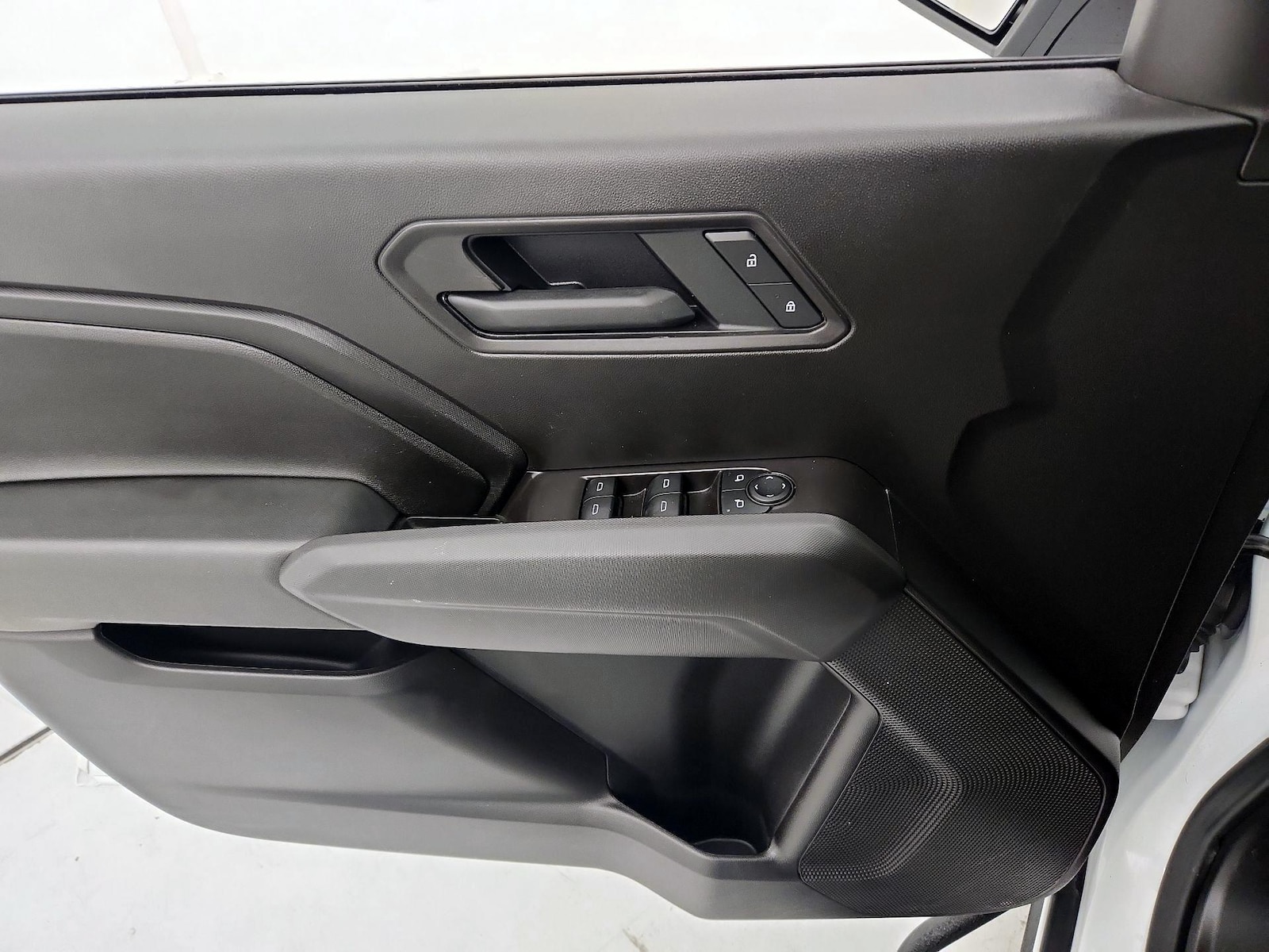 2025 Chevrolet Colorado Work Truck - Photo 13