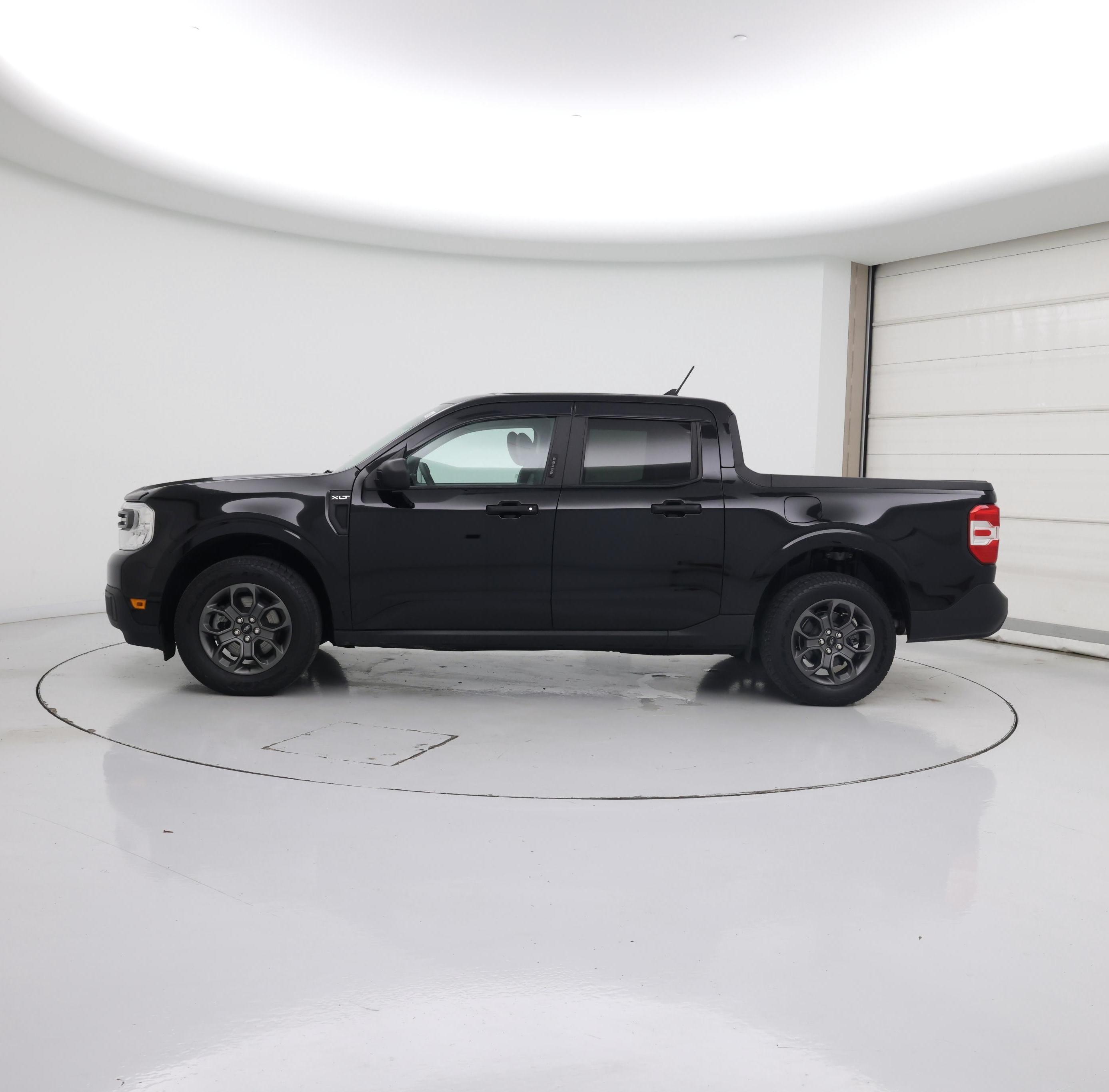 Thumbnail: 2022 Ford Maverick - 3