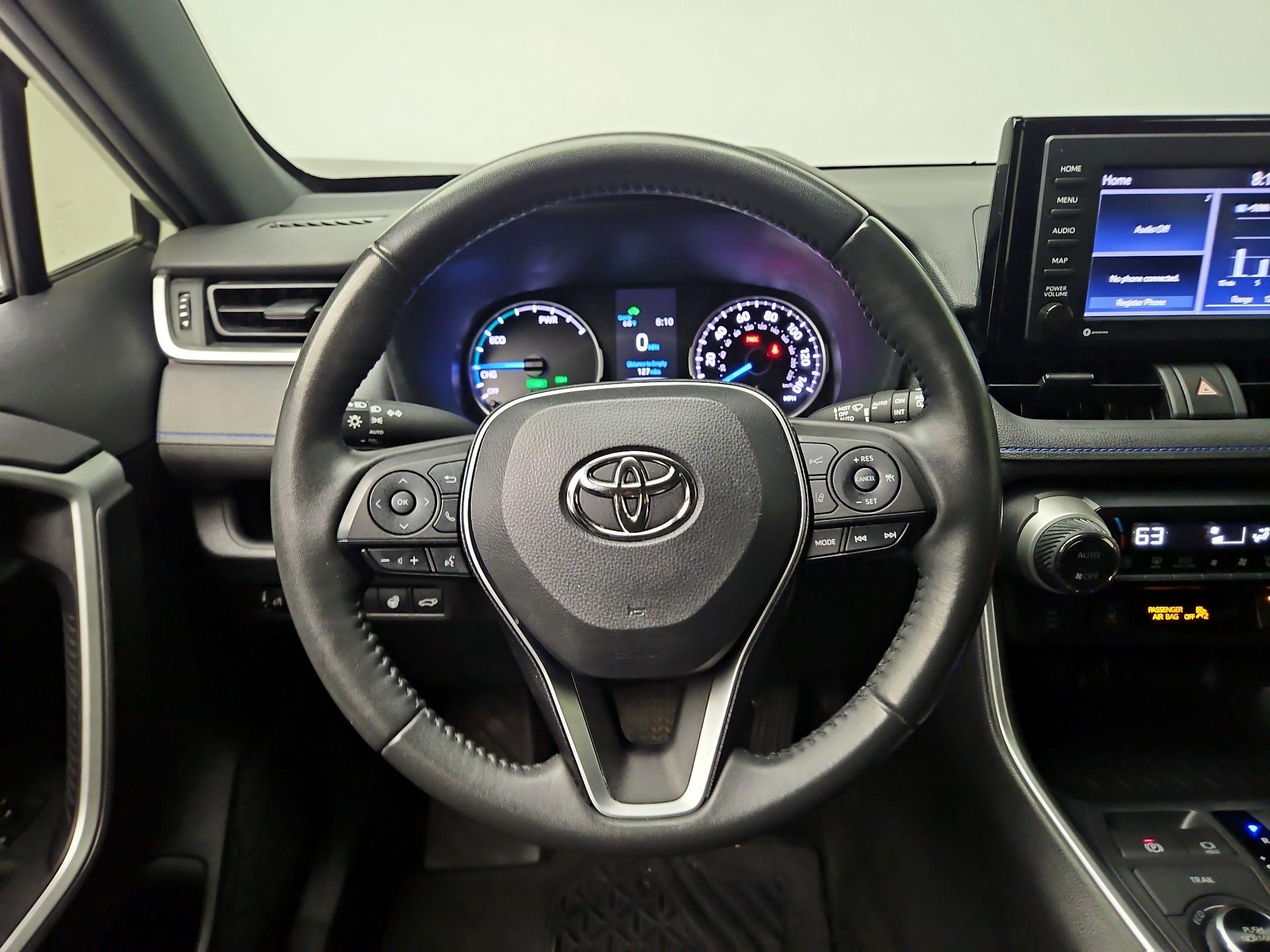 Thumbnail: 2022 Toyota RAV4 - 10