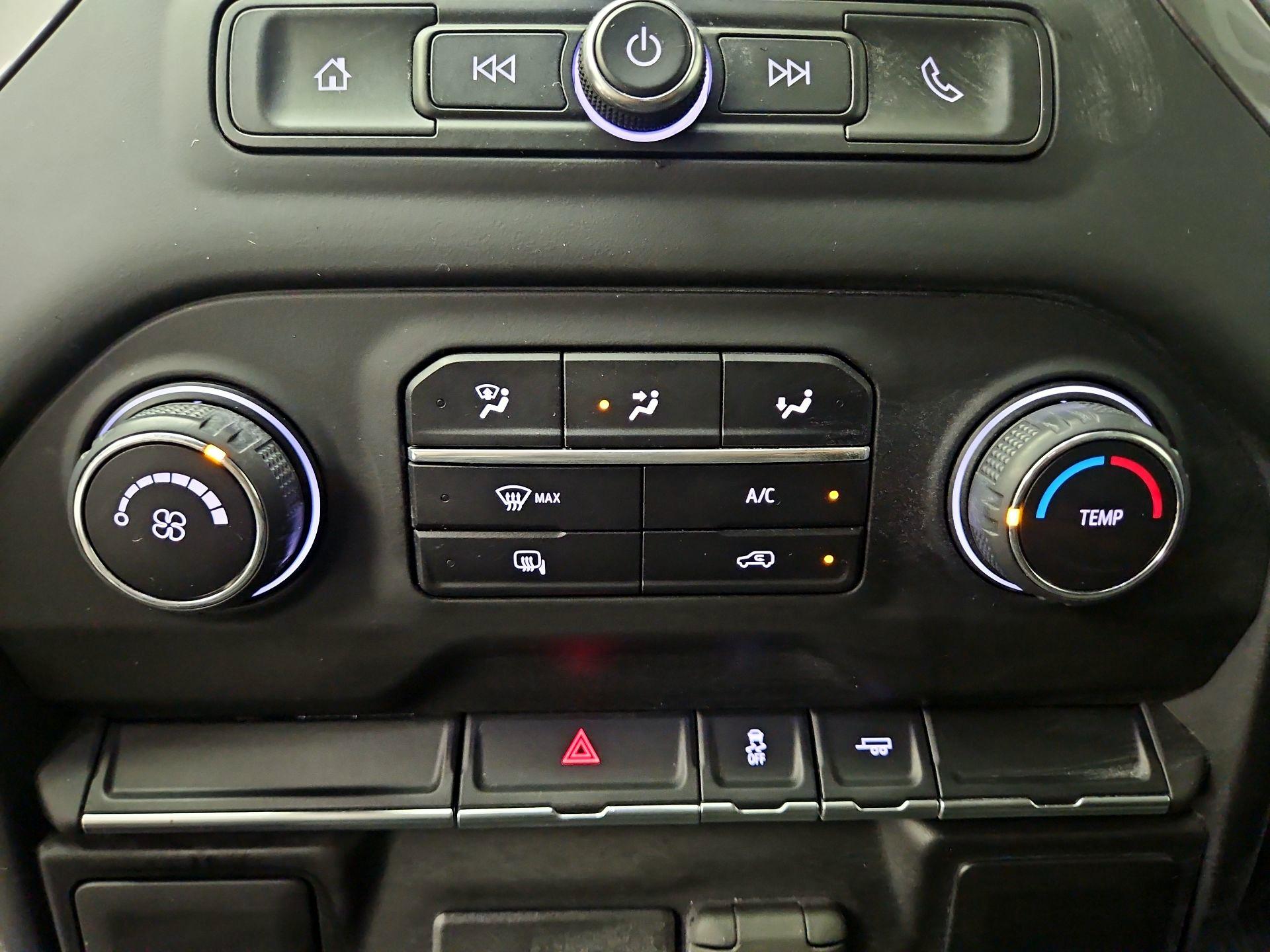 Thumbnail: 2020 Chevrolet Silverado 1500 - 16