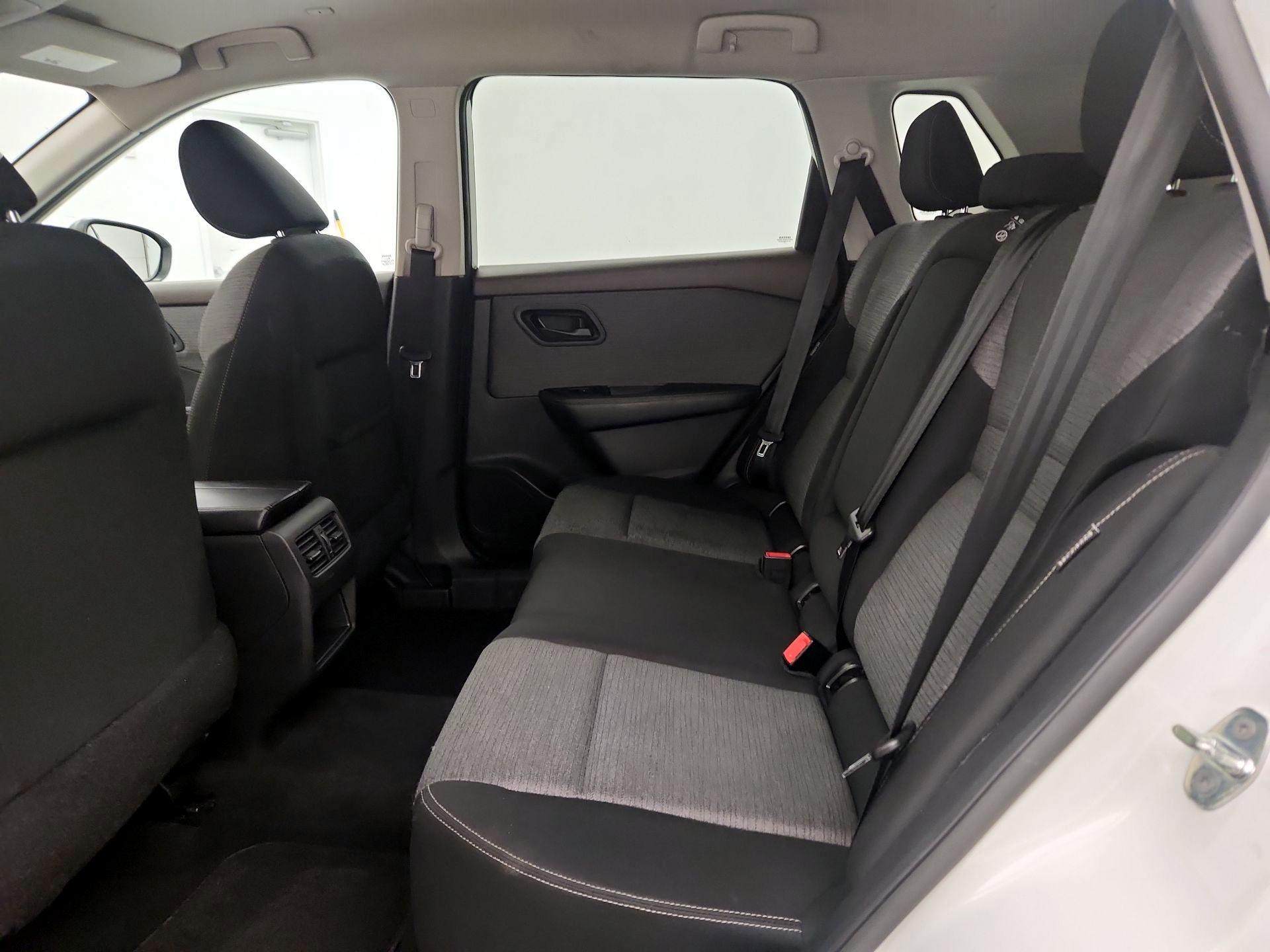 Thumbnail: 2022 Nissan Rogue - 18