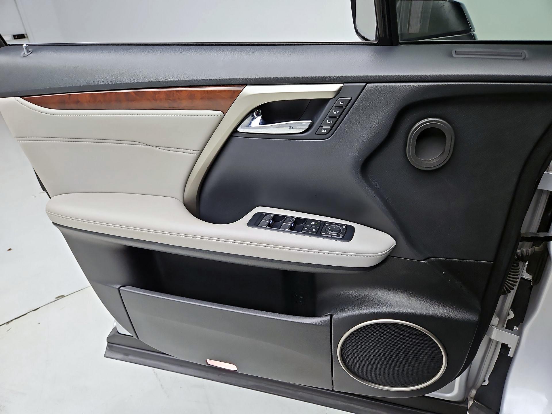 Thumbnail: 2019 Lexus RX - 12