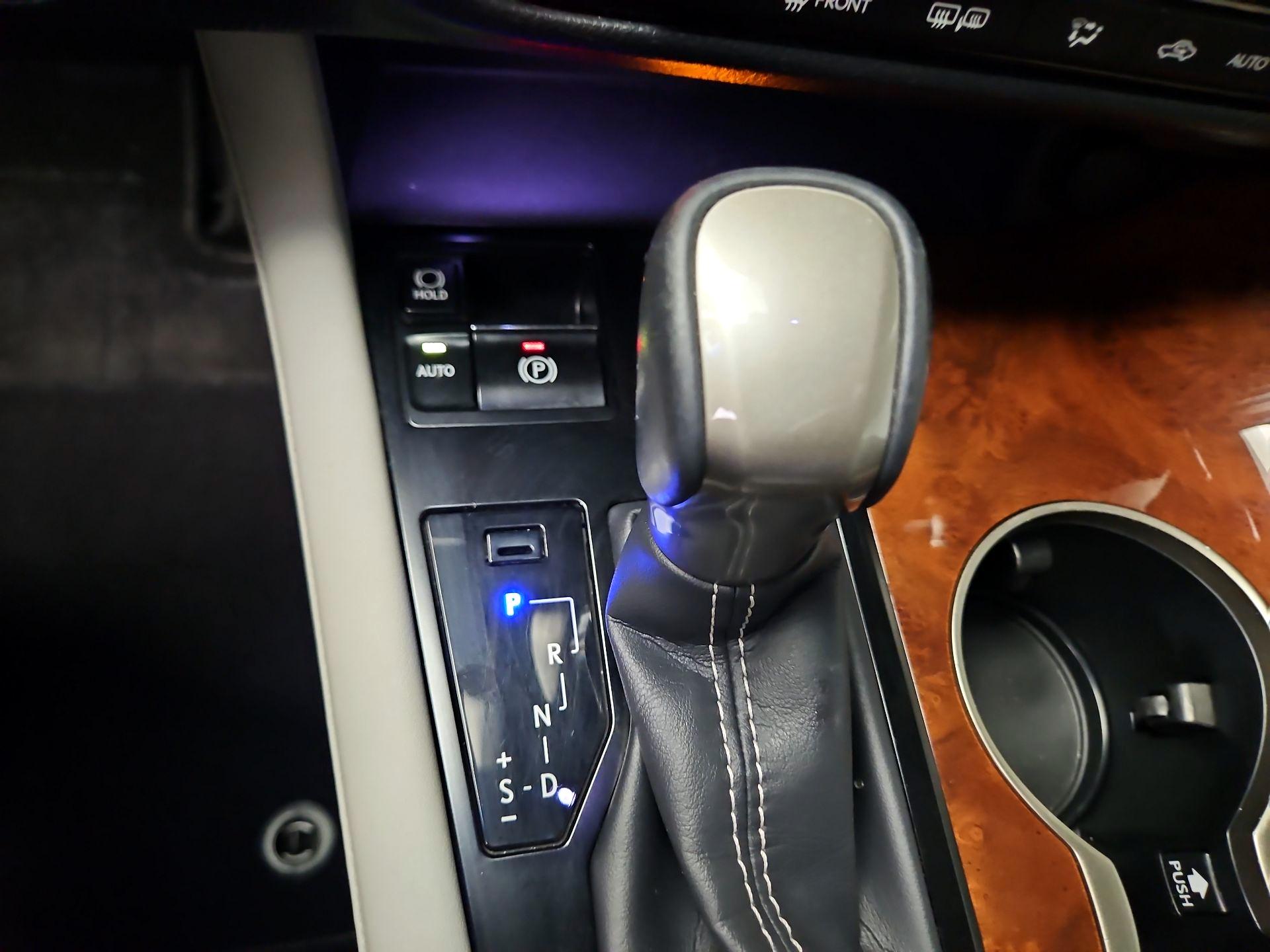 Thumbnail: 2019 Lexus RX - 18